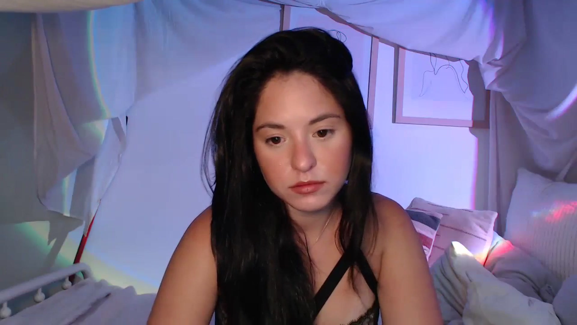 Gallery image thumbnail from CaItlinnn_'s myfreecams stream on, 09/21/2023, 01:09 image 8 of 20