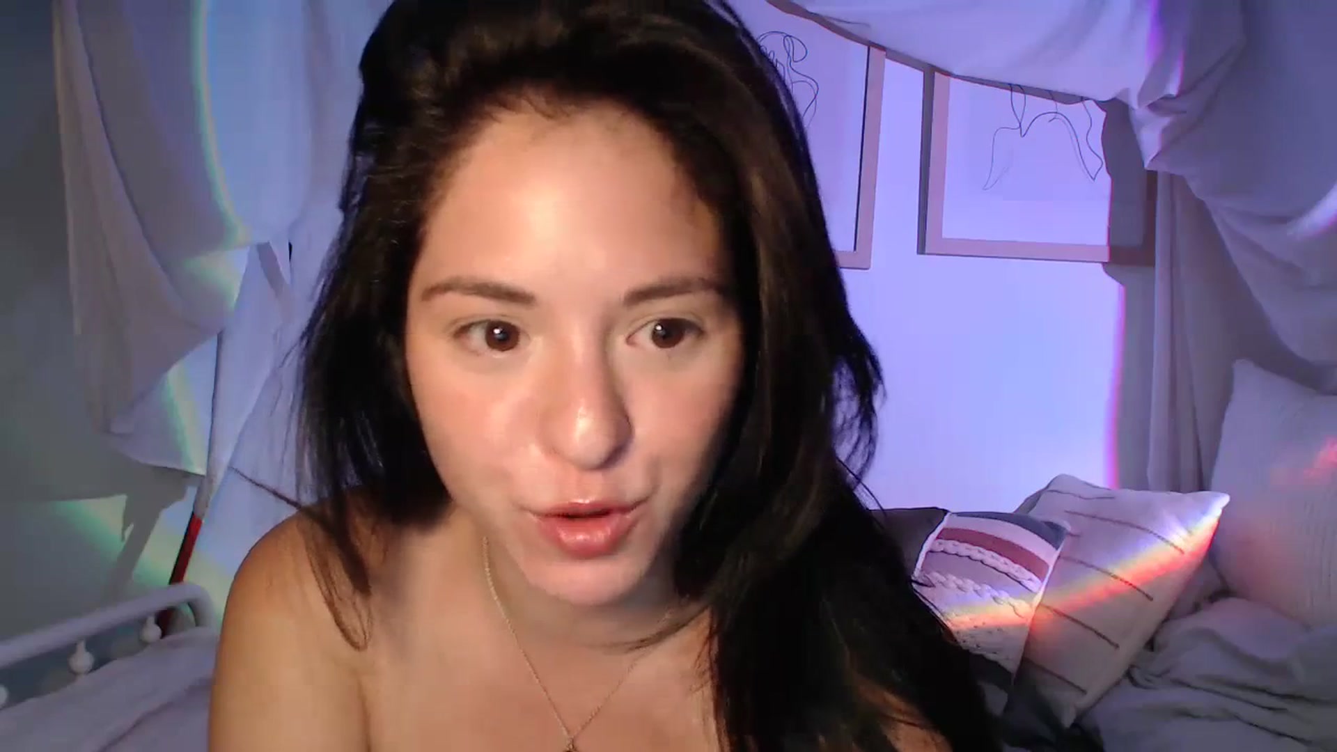 Gallery image thumbnail from CaItlinnn_'s myfreecams stream on, 09/21/2023, 04:01 image 19 of 20