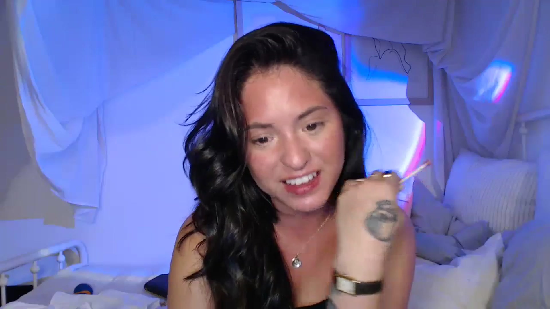 Gallery image thumbnail from CaItlinnn_'s myfreecams stream on, 10/12/2023, 01:33 image 15 of 20