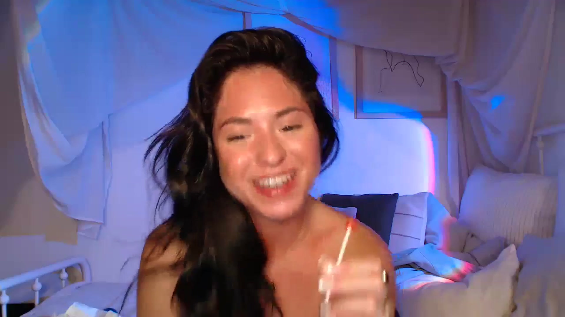 Gallery image thumbnail from CaItlinnn_'s myfreecams stream on, 10/12/2023, 02:17 image 6 of 20
