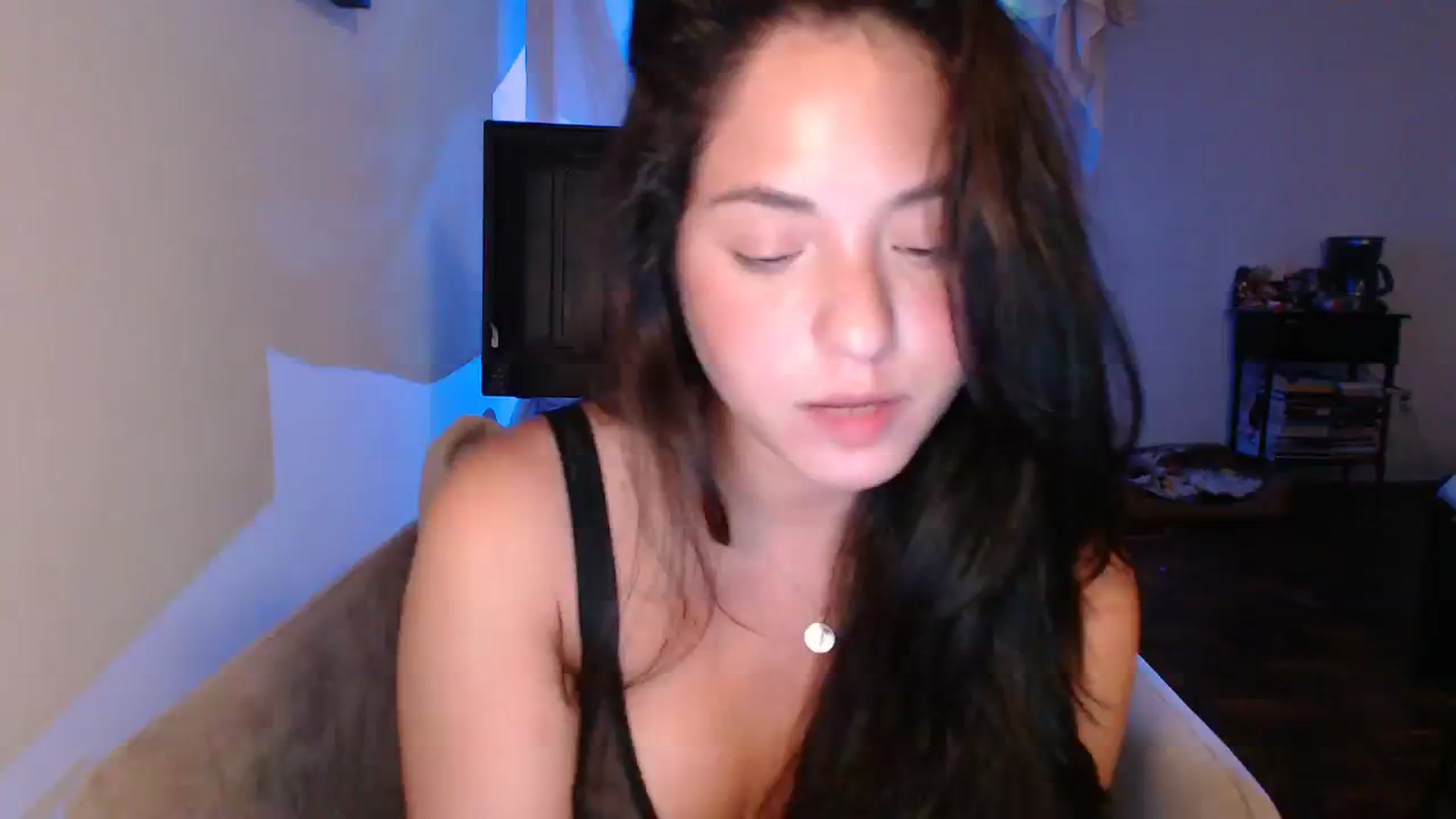 Gallery image thumbnail from CaItlinnn_'s myfreecams stream on, 10/23/2023, 01:12 image 15 of 20