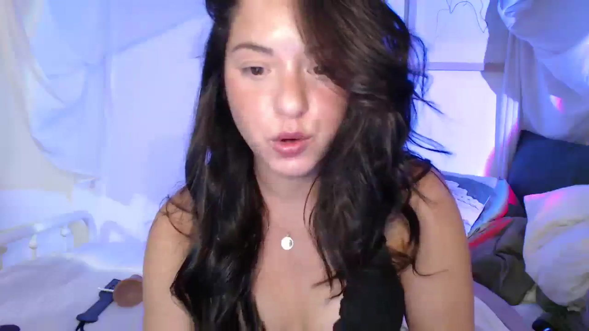 Gallery image thumbnail from CaItlinnn_'s myfreecams stream on, 10/31/2023, 24:43 image 15 of 20