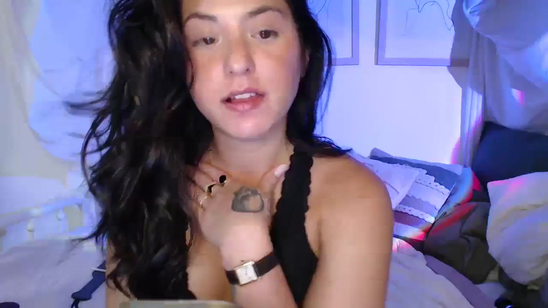 Gallery image thumbnail from CaItlinnn_'s myfreecams stream on, 10/31/2023, 24:43 image 14 of 20