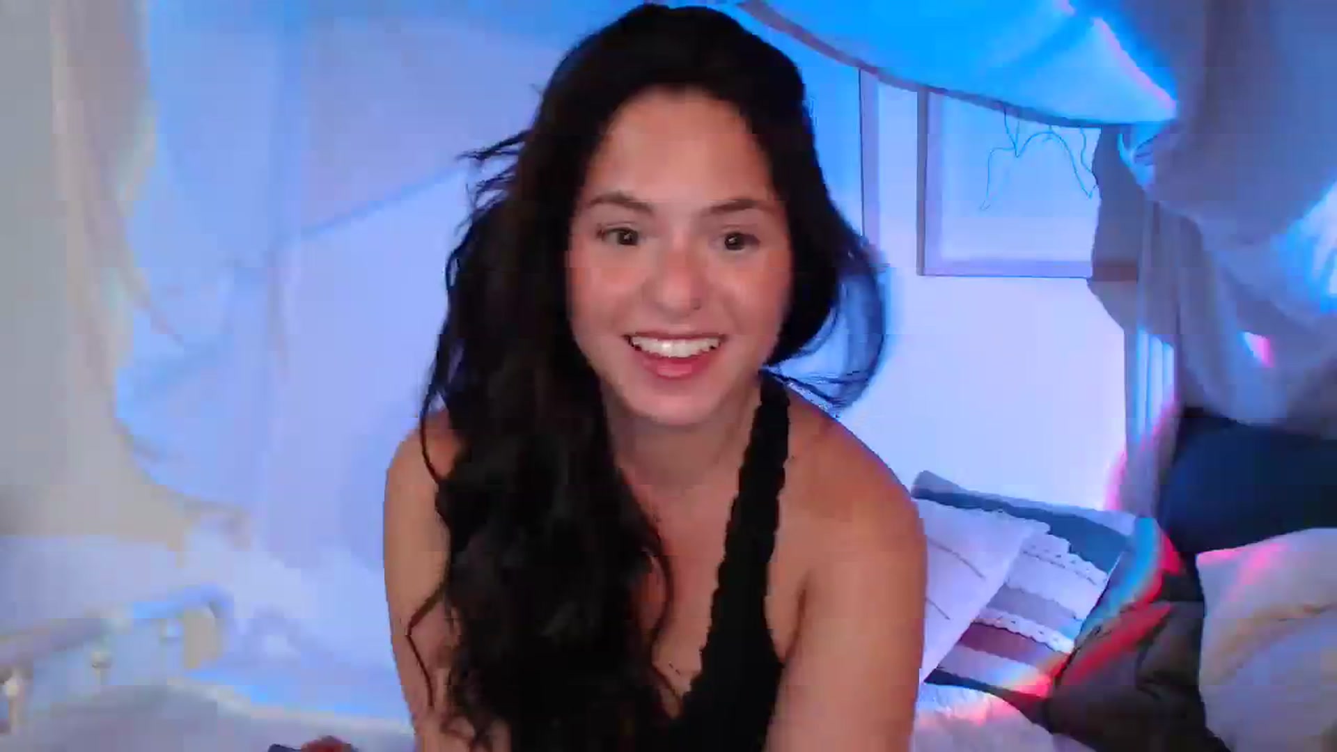 Gallery image thumbnail from CaItlinnn_'s myfreecams stream on, 10/31/2023, 01:06 image 5 of 20