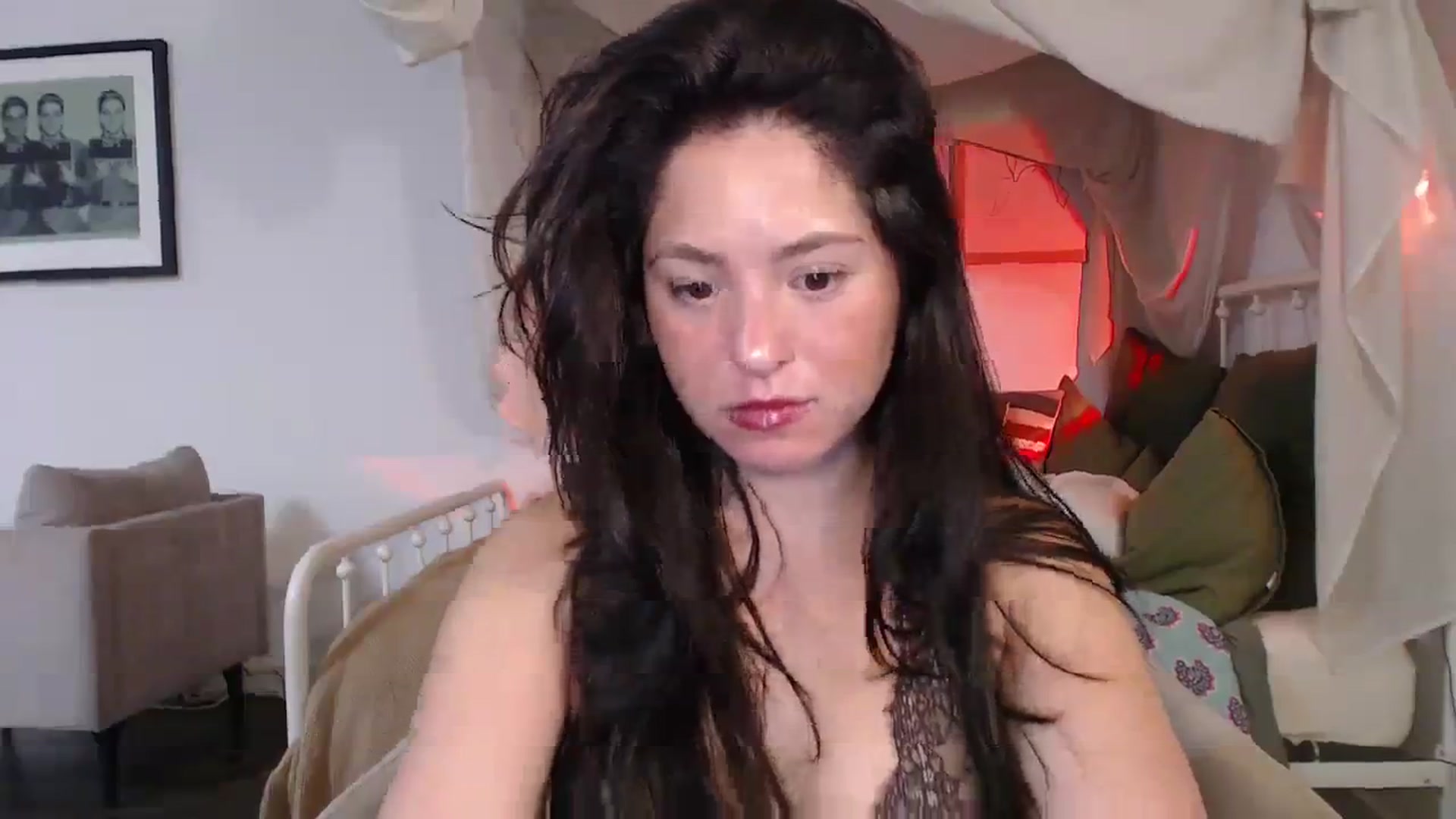 Gallery image thumbnail from CaItlinnn_'s myfreecams stream on, 12/27/2023, 01:12 image 4 of 20