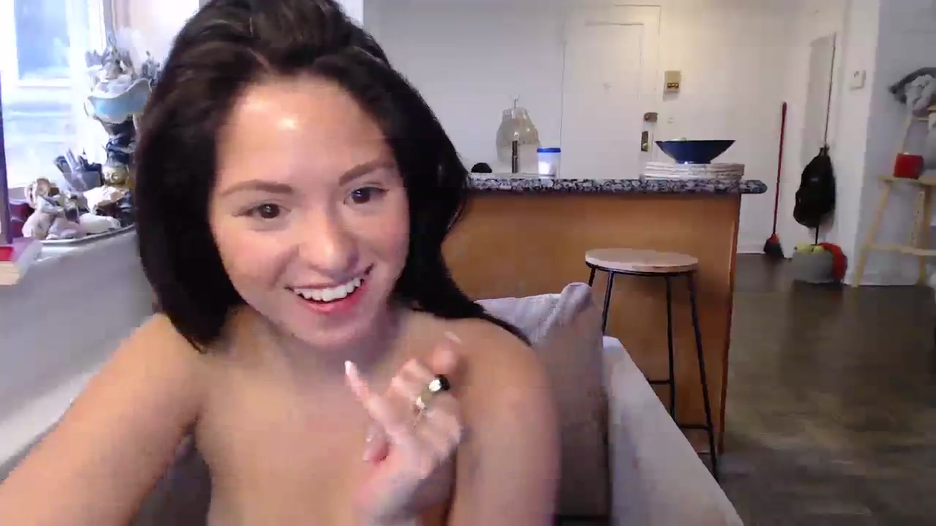 Gallery image thumbnail from CaItlinnn_'s myfreecams stream on, 01/15/2024, 19:38 image 7 of 20