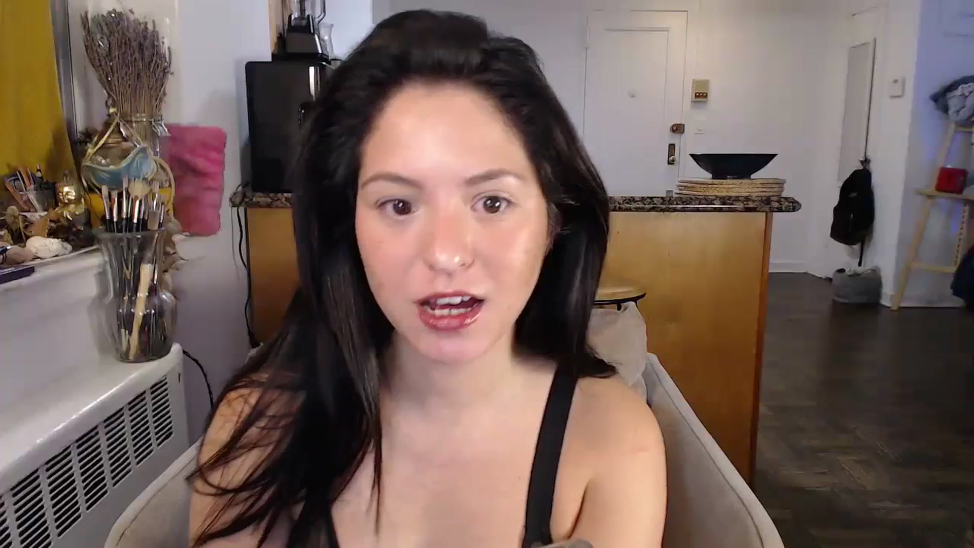 Gallery image thumbnail from CaItlinnn_'s myfreecams stream on, 01/24/2024, 24:58 image 15 of 20