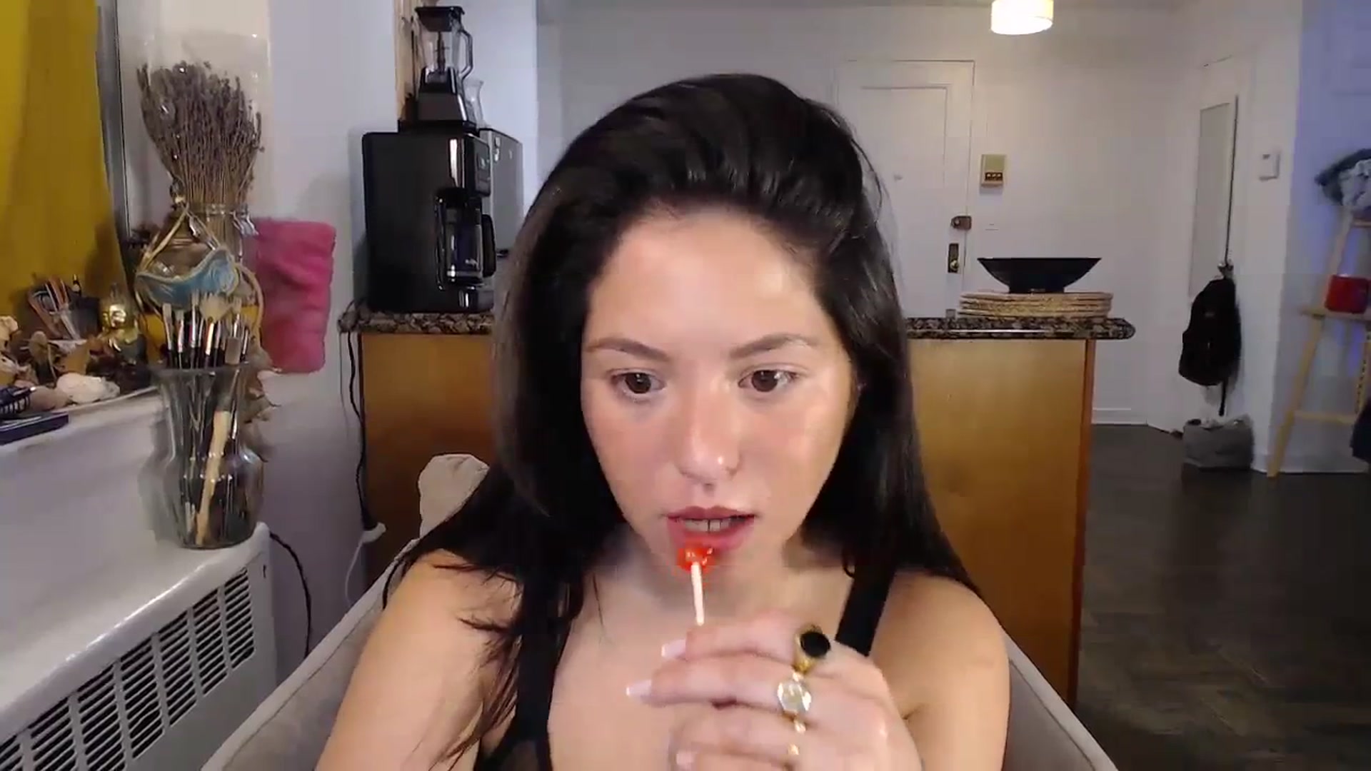 Gallery image thumbnail from CaItlinnn_'s myfreecams stream on, 01/24/2024, 24:58 image 5 of 20