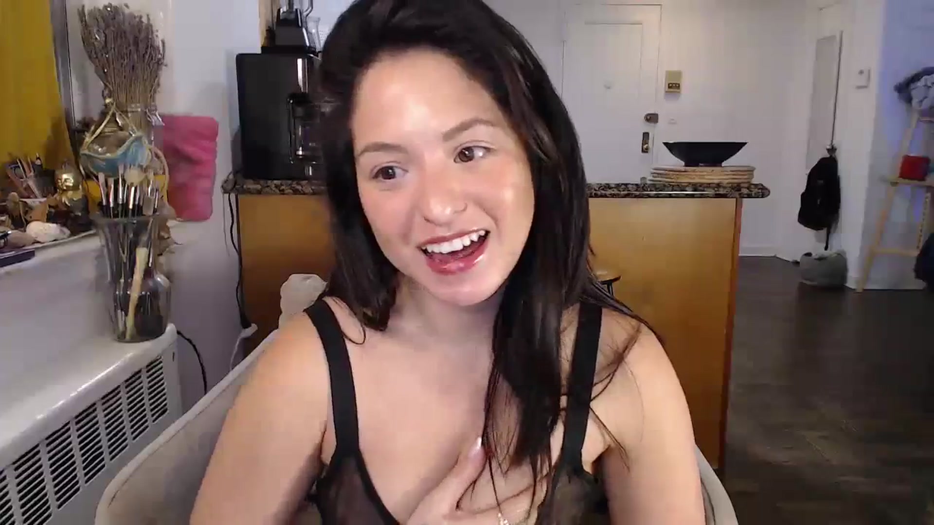 Gallery image thumbnail from CaItlinnn_'s myfreecams stream on, 01/24/2024, 24:58 image 20 of 20