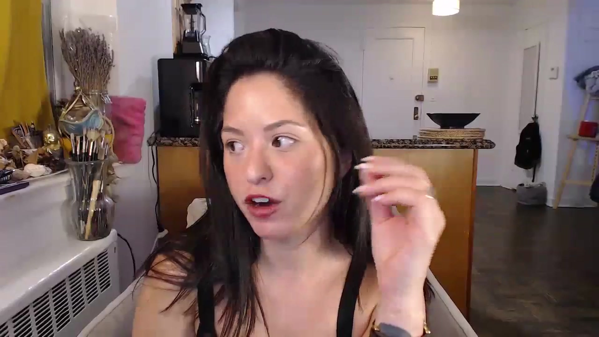 Gallery image thumbnail from CaItlinnn_'s myfreecams stream on, 01/24/2024, 24:58 image 11 of 20