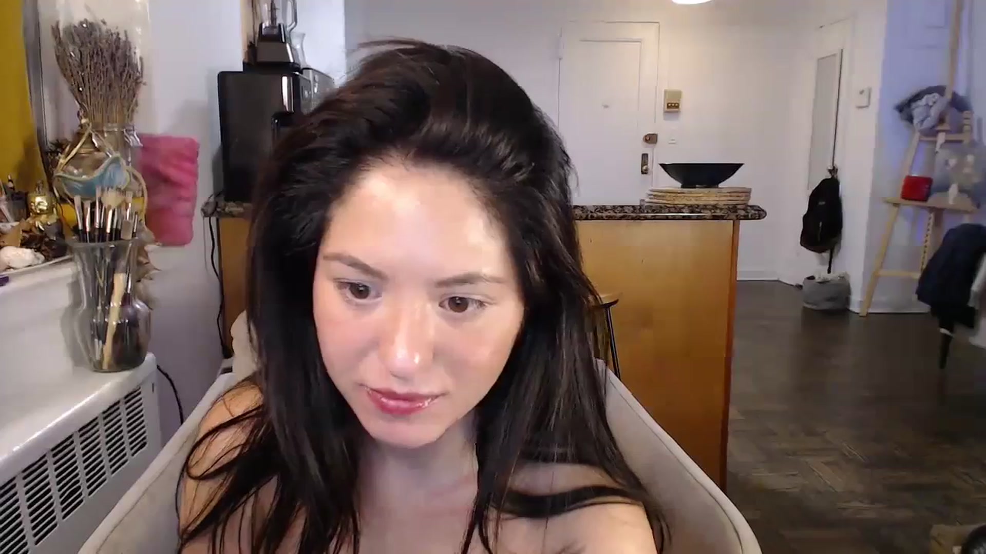 Gallery image thumbnail from CaItlinnn_'s myfreecams stream on, 01/24/2024, 02:01 image 13 of 20