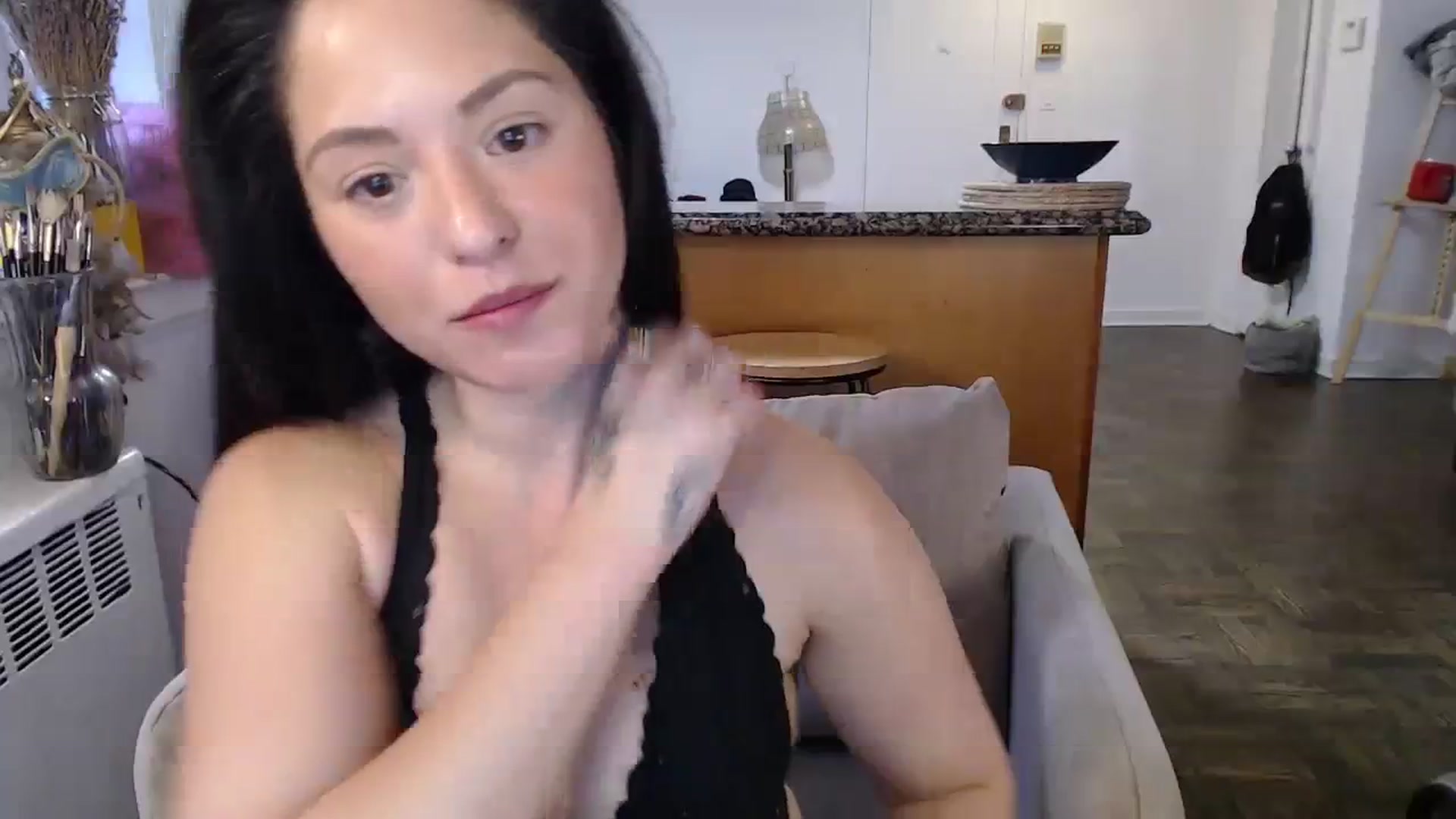 Gallery image thumbnail from CaItlinnn_'s myfreecams stream on, 01/24/2024, 17:17 image 6 of 20