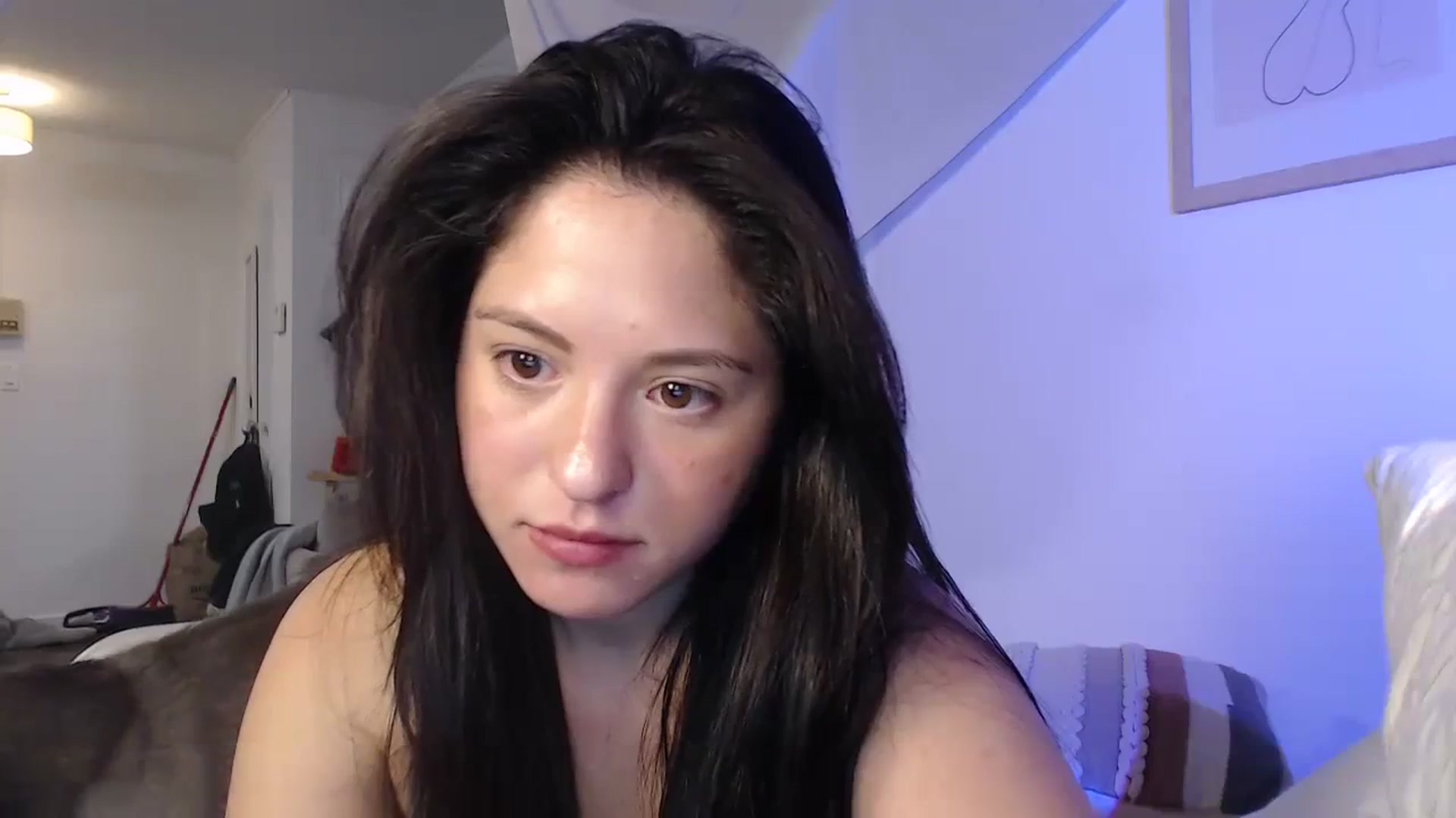 Gallery image thumbnail from CaItlinnn_'s myfreecams stream on, 01/31/2024, 19:14 image 18 of 20