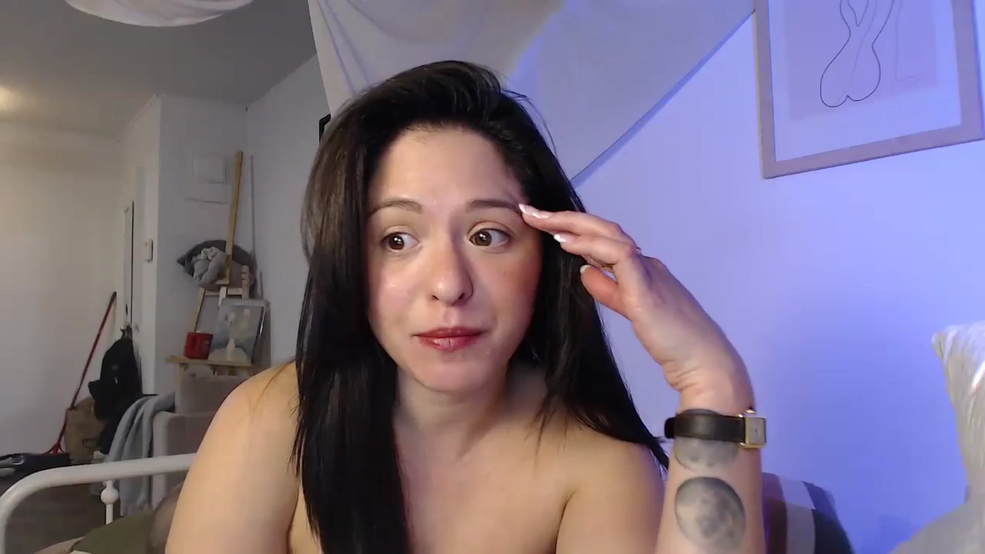 Gallery image thumbnail from CaItlinnn_'s myfreecams stream on, 01/31/2024, 19:14 image 3 of 20