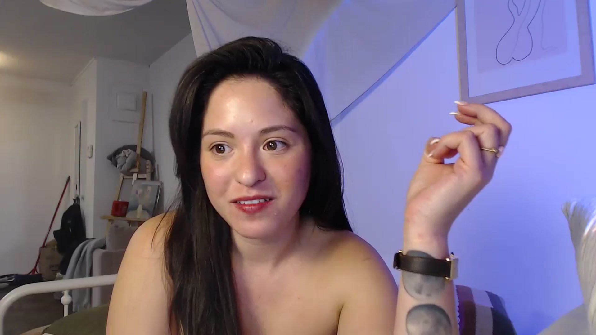 Gallery image thumbnail from CaItlinnn_'s myfreecams stream on, 01/31/2024, 19:14 image 4 of 20