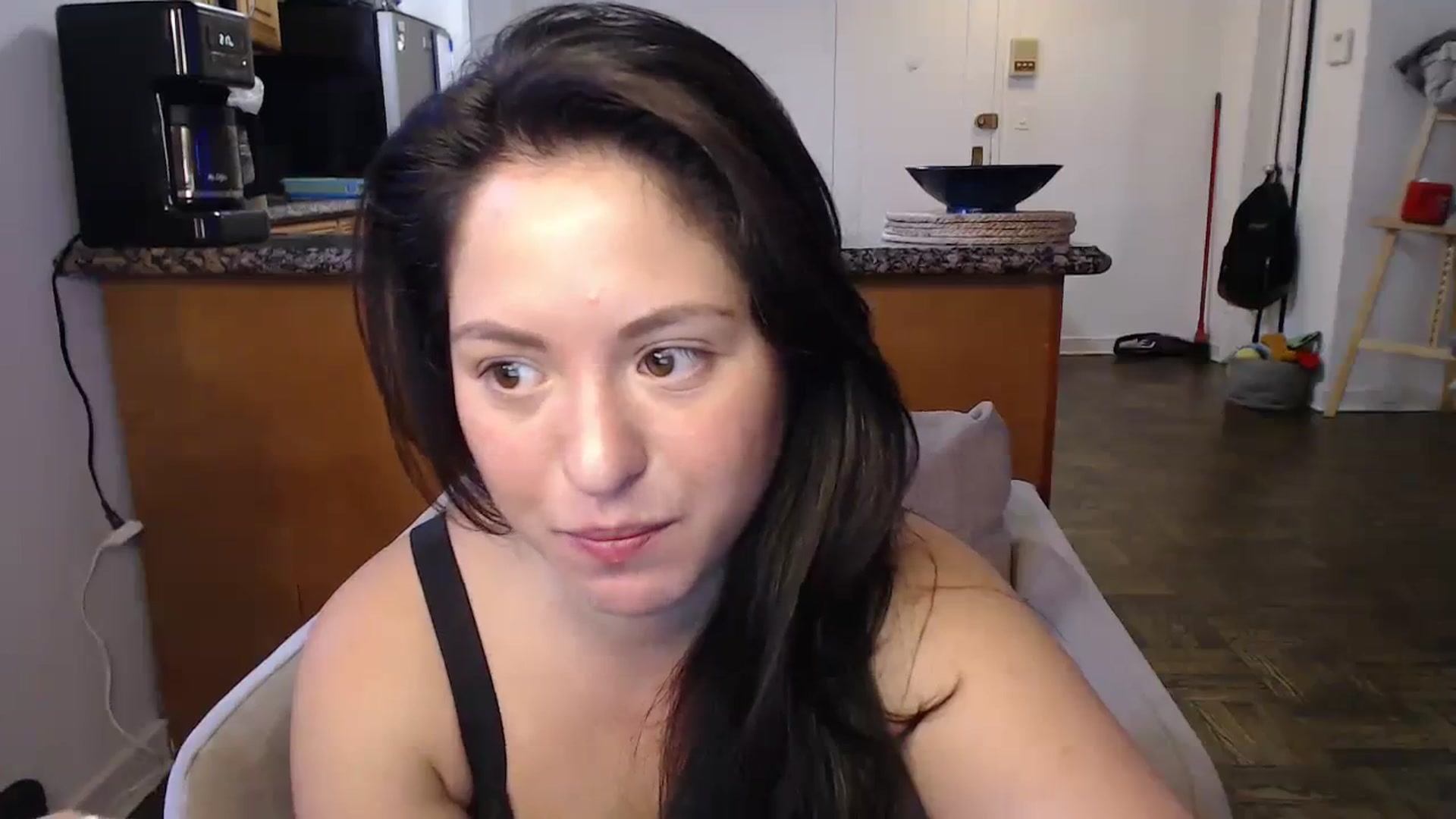 Gallery image thumbnail from CaItlinnn_'s myfreecams stream on, 02/03/2024, 19:31 image 10 of 20