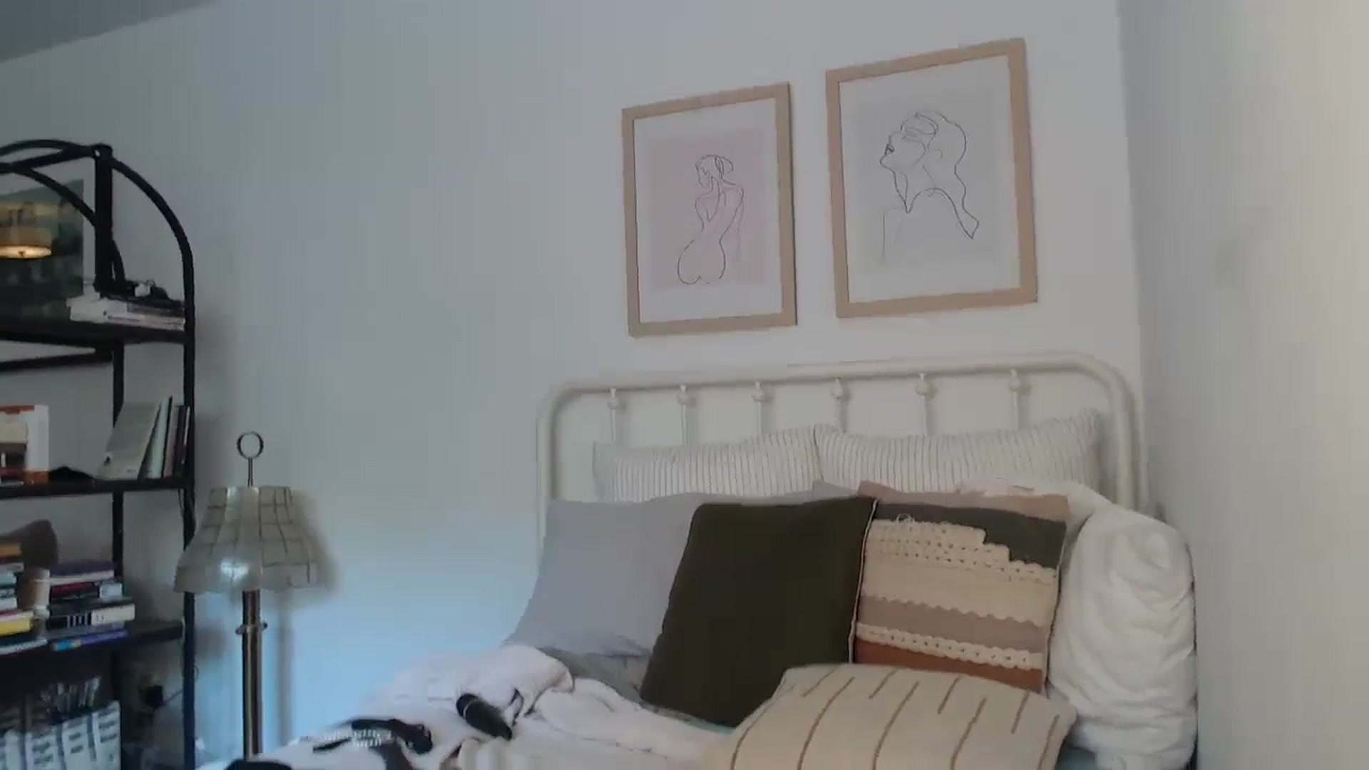 Gallery image thumbnail from CaItlinnn_'s myfreecams stream on, 04/28/2024, 15:56 image 6 of 20