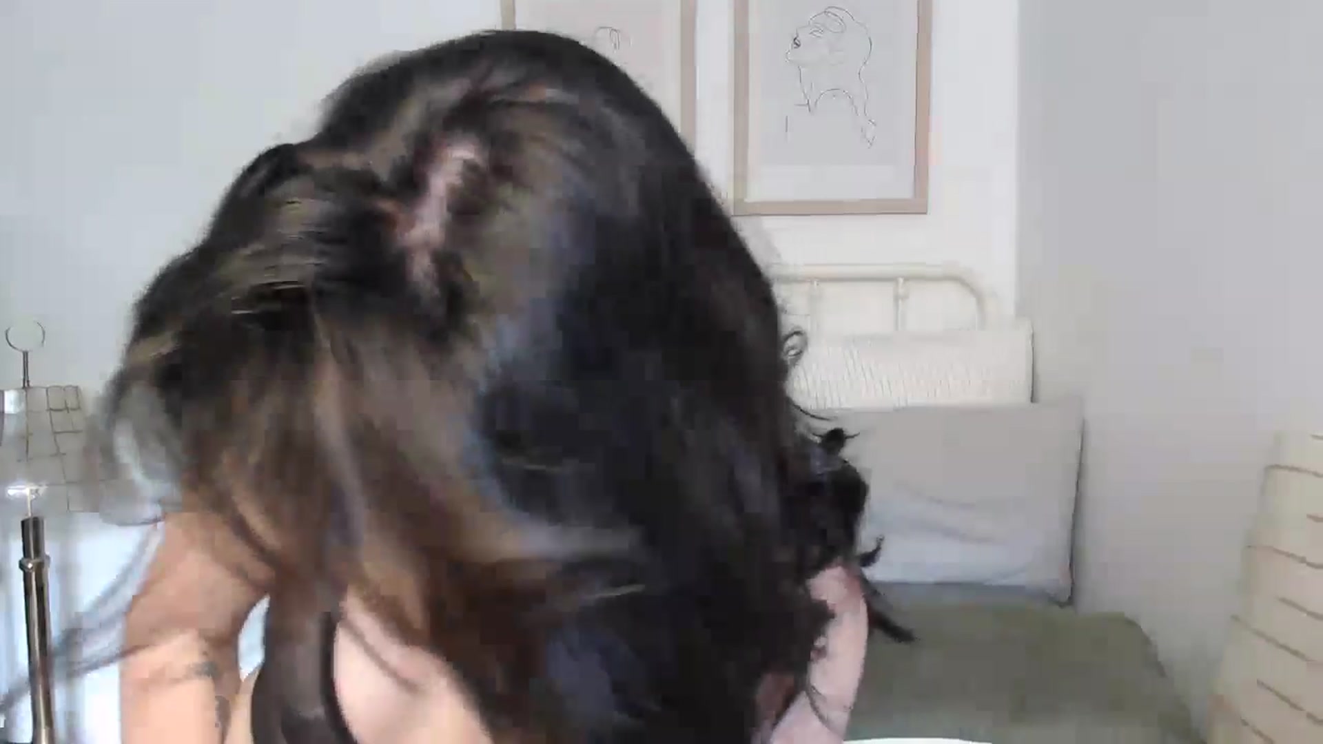 Gallery image thumbnail from CaItlinnn_'s myfreecams stream on, 05/08/2024, 15:53 image 8 of 20