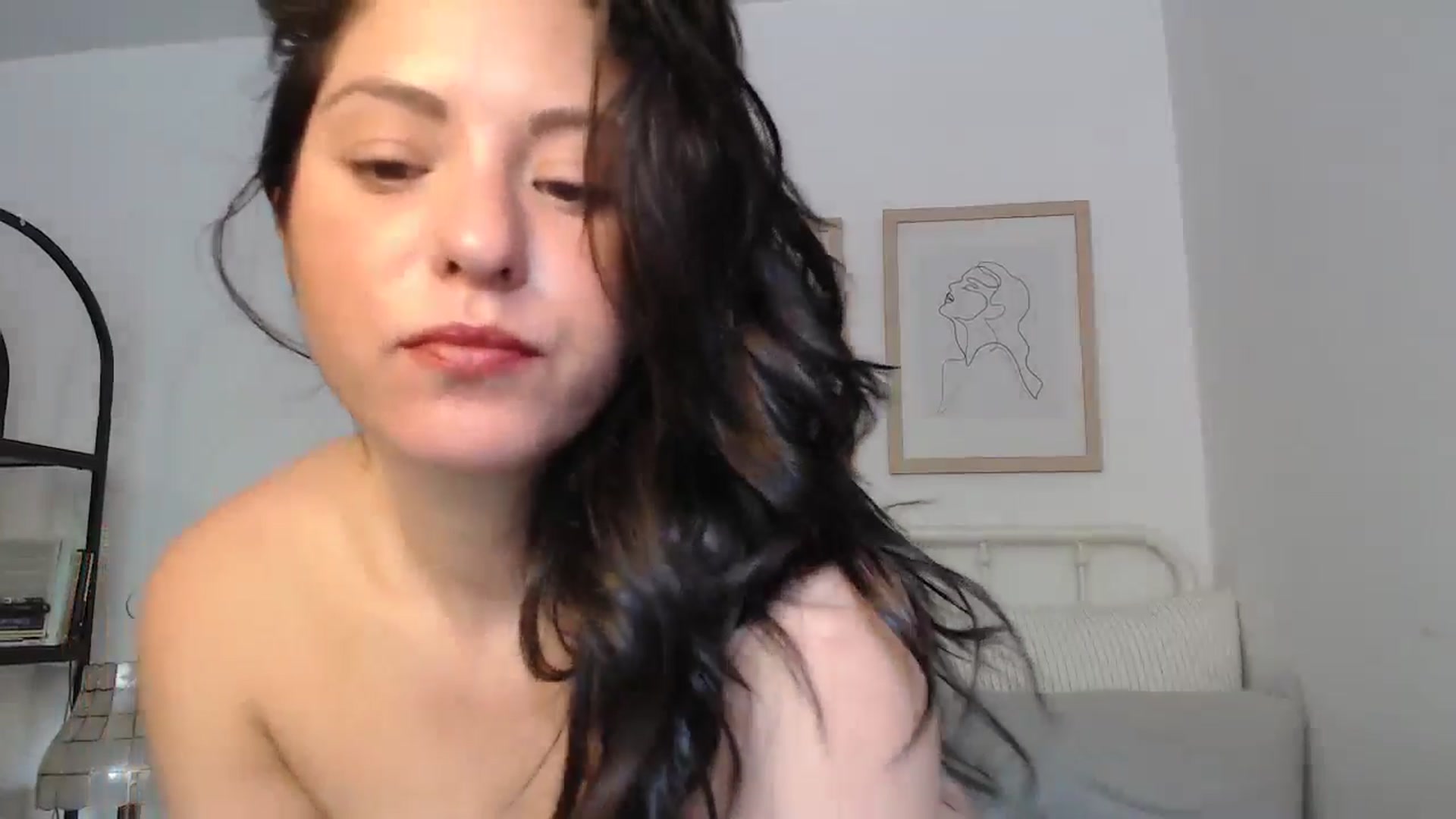 Gallery image thumbnail from CaItlinnn_'s myfreecams stream on, 05/08/2024, 16:26 image 3 of 20
