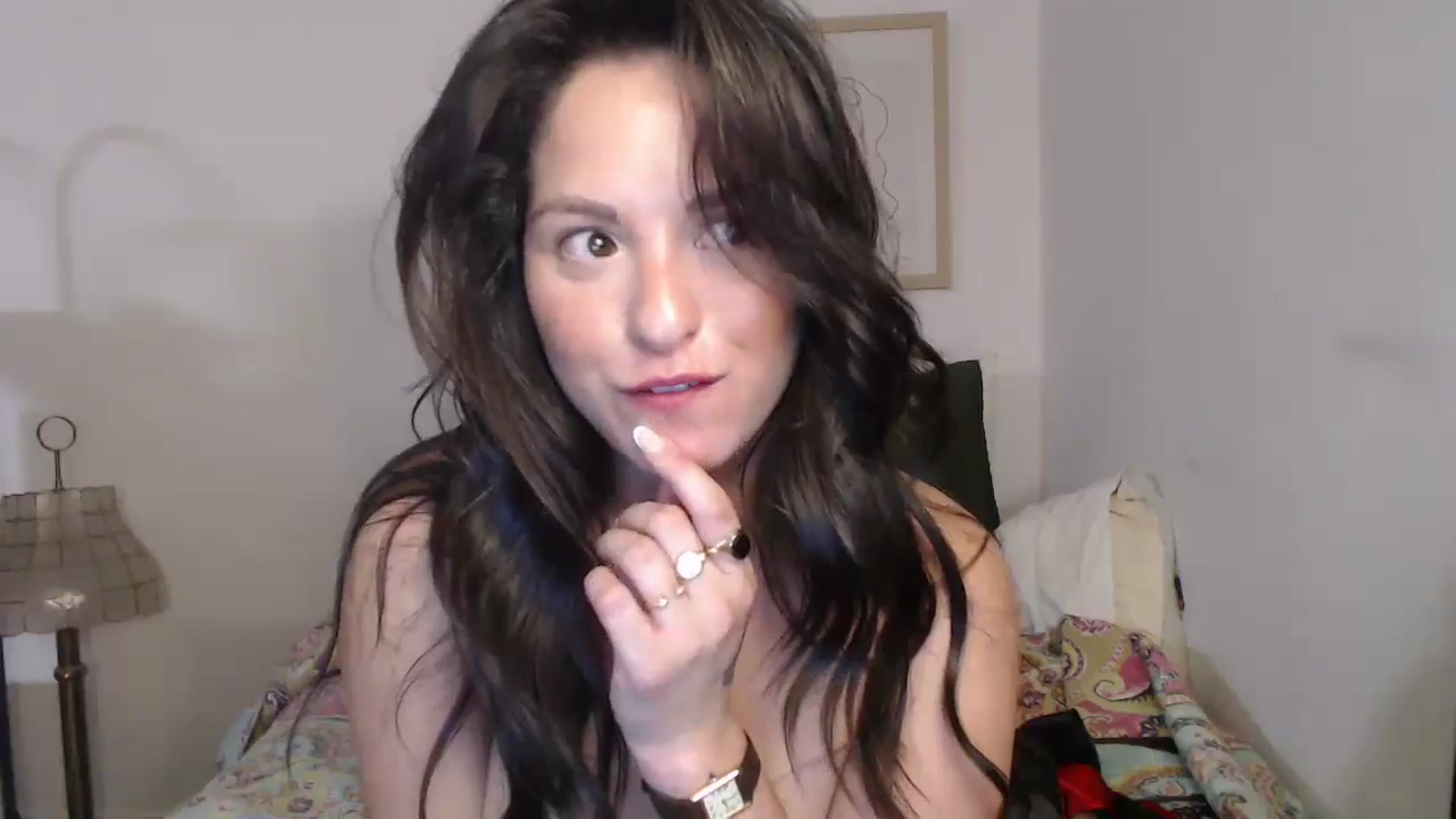 Gallery image thumbnail from CaItlinnn_'s myfreecams stream on, 06/05/2024, 02:27 image 4 of 20