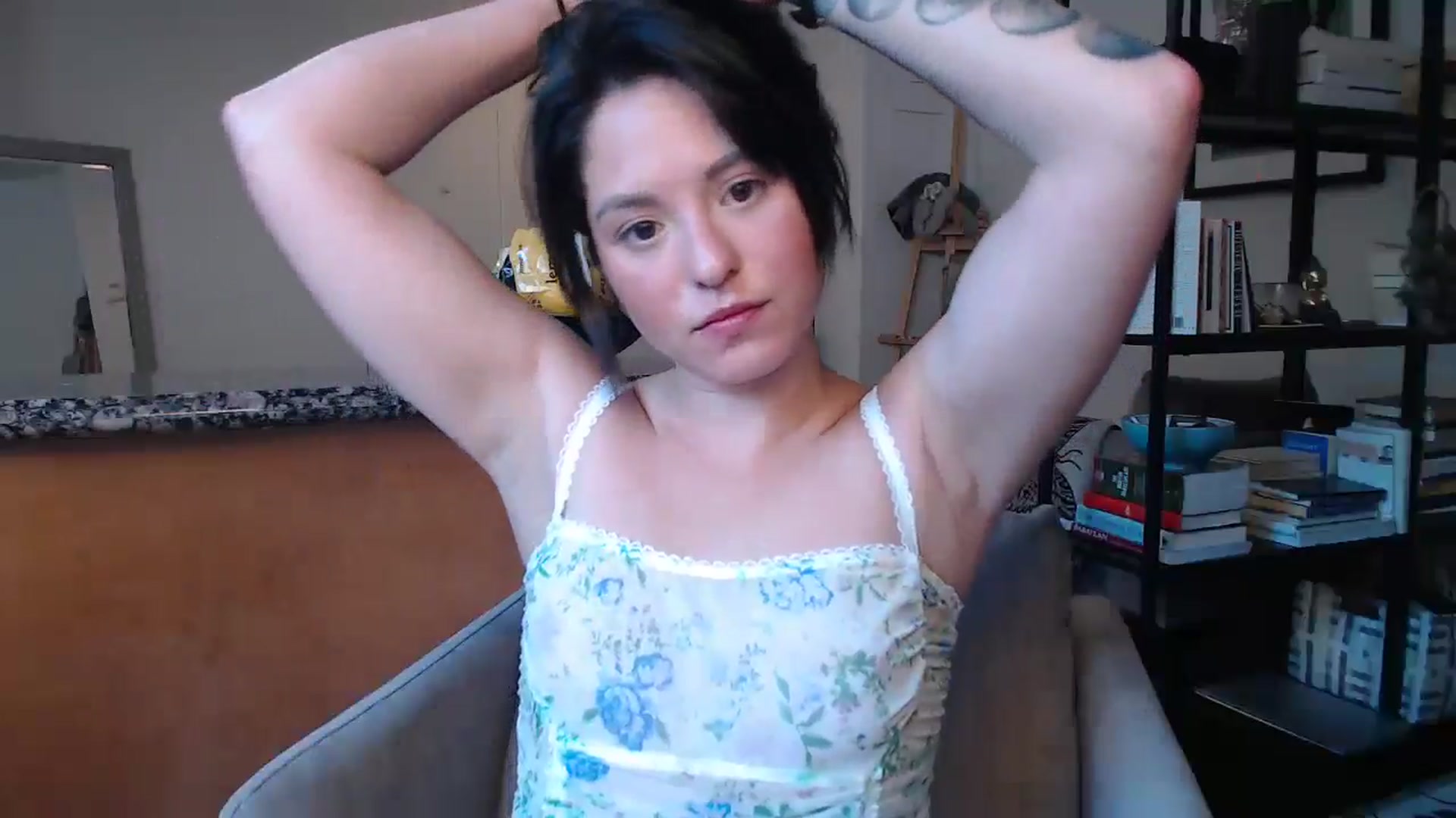 Gallery image thumbnail from CaItlinnn_'s myfreecams stream on, 06/18/2024, 19:34 image 4 of 20