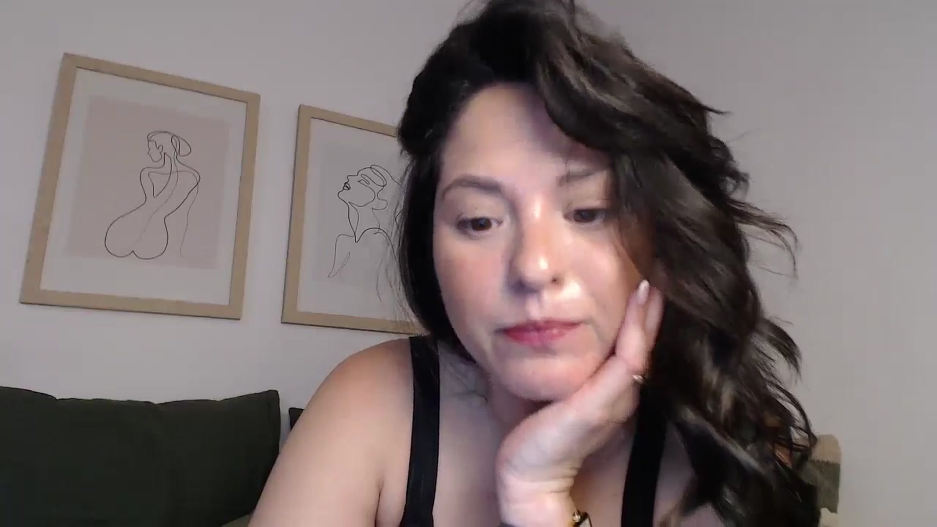 Gallery image thumbnail from CaItlinnn_'s myfreecams stream on, 06/20/2024, 24:48 image 6 of 20