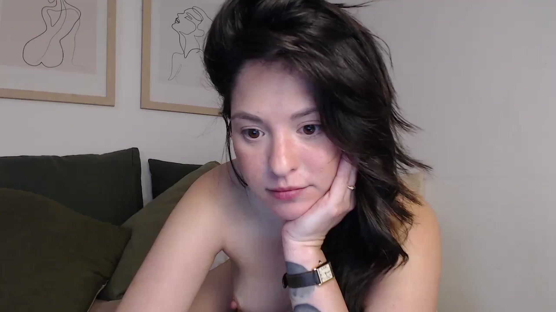 Gallery image thumbnail from CaItlinnn_'s myfreecams stream on, 06/20/2024, 01:46 image 18 of 20