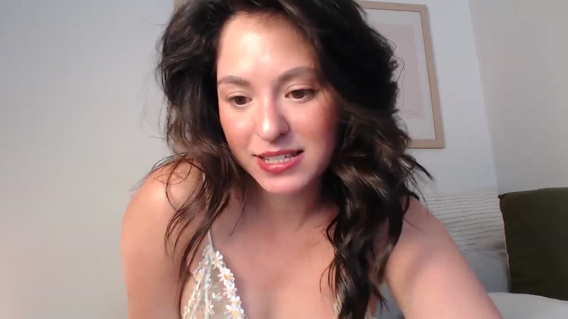 Gallery image thumbnail from CaItlinnn_'s myfreecams stream on, 07/02/2024, 17:29 image 4 of 20