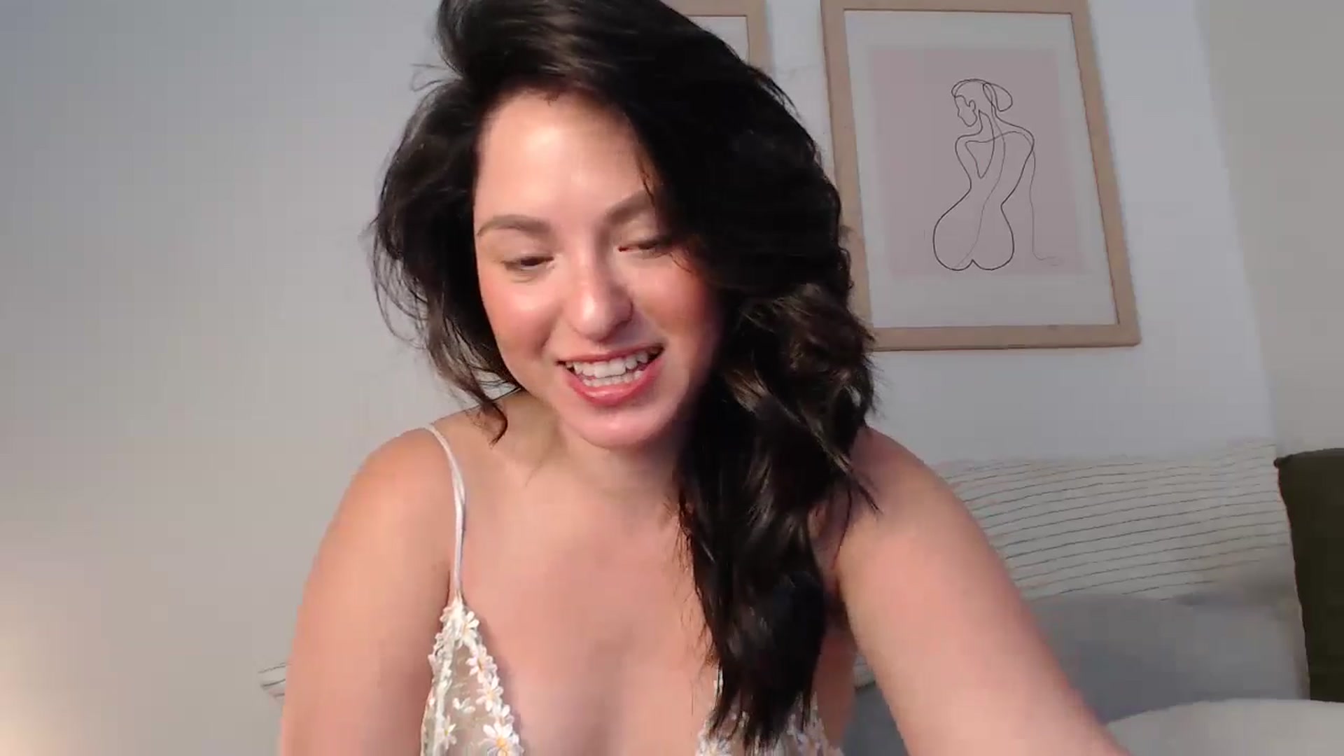 Gallery image thumbnail from CaItlinnn_'s myfreecams stream on, 07/02/2024, 17:29 image 6 of 20