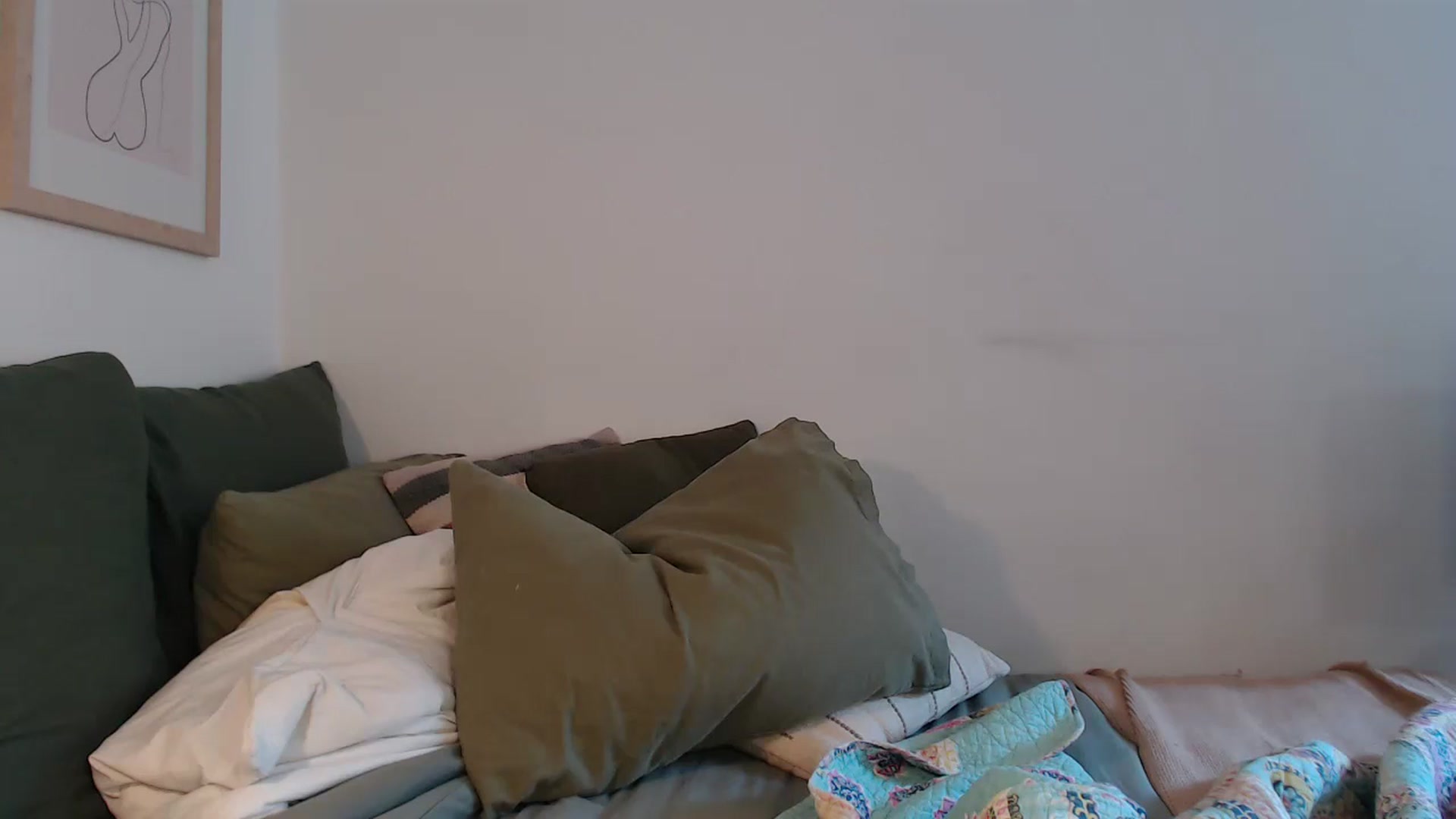 Gallery image thumbnail from CaItlinnn_'s myfreecams stream on, 07/06/2024, 18:21 image 8 of 20