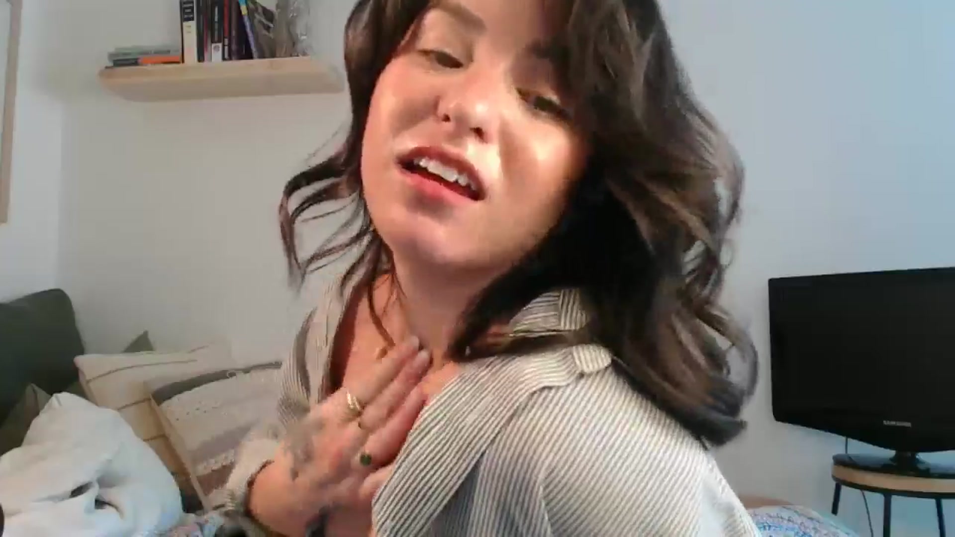Gallery image thumbnail from CaItlinnn_'s myfreecams stream on, 07/14/2024, 17:22 image 8 of 20