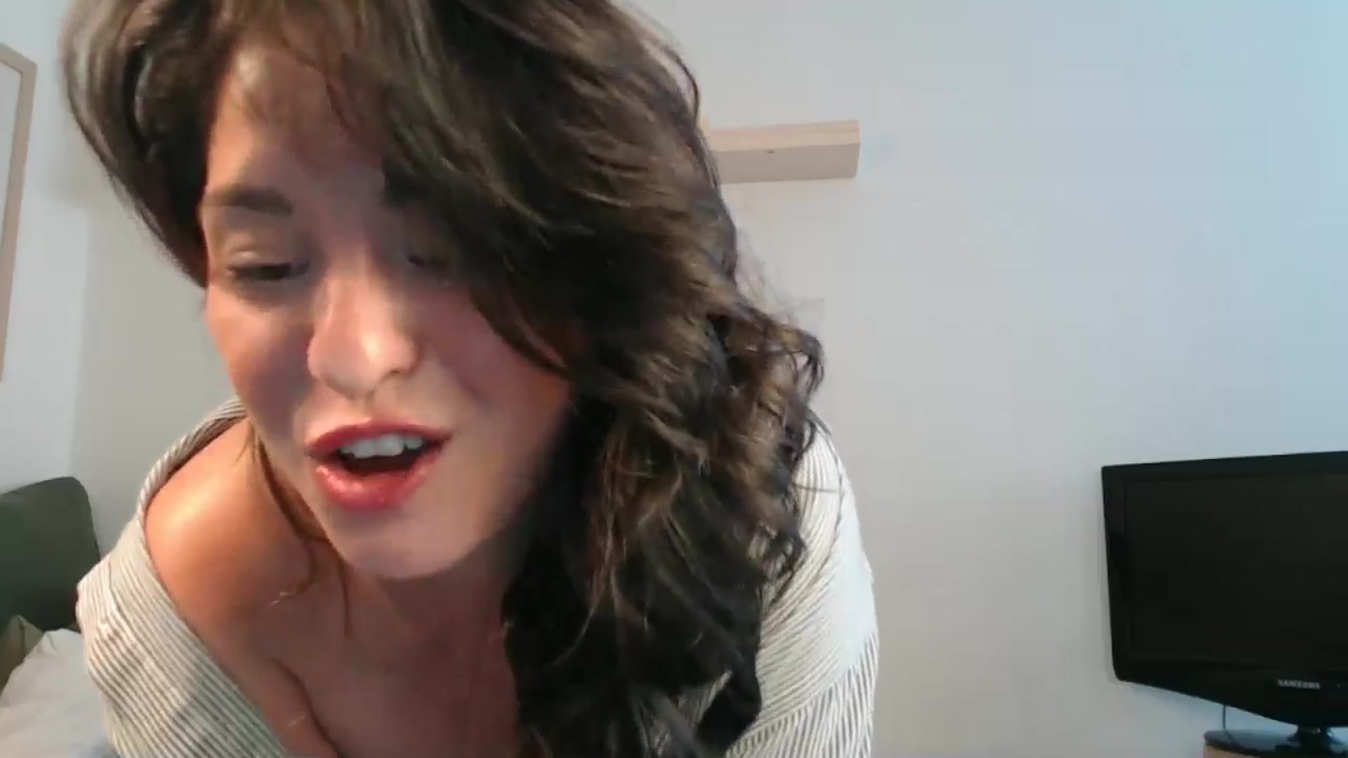 Gallery image thumbnail from CaItlinnn_'s myfreecams stream on, 07/14/2024, 17:22 image 5 of 20