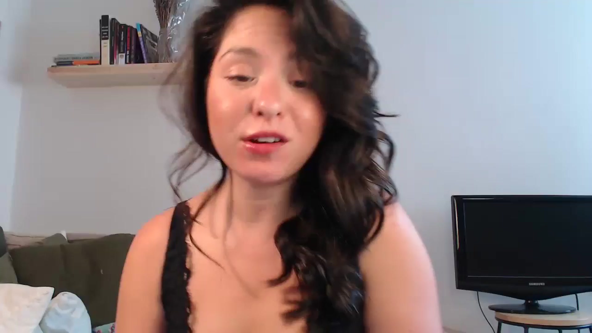 Gallery image thumbnail from CaItlinnn_'s myfreecams stream on, 07/18/2024, 15:42 image 17 of 20
