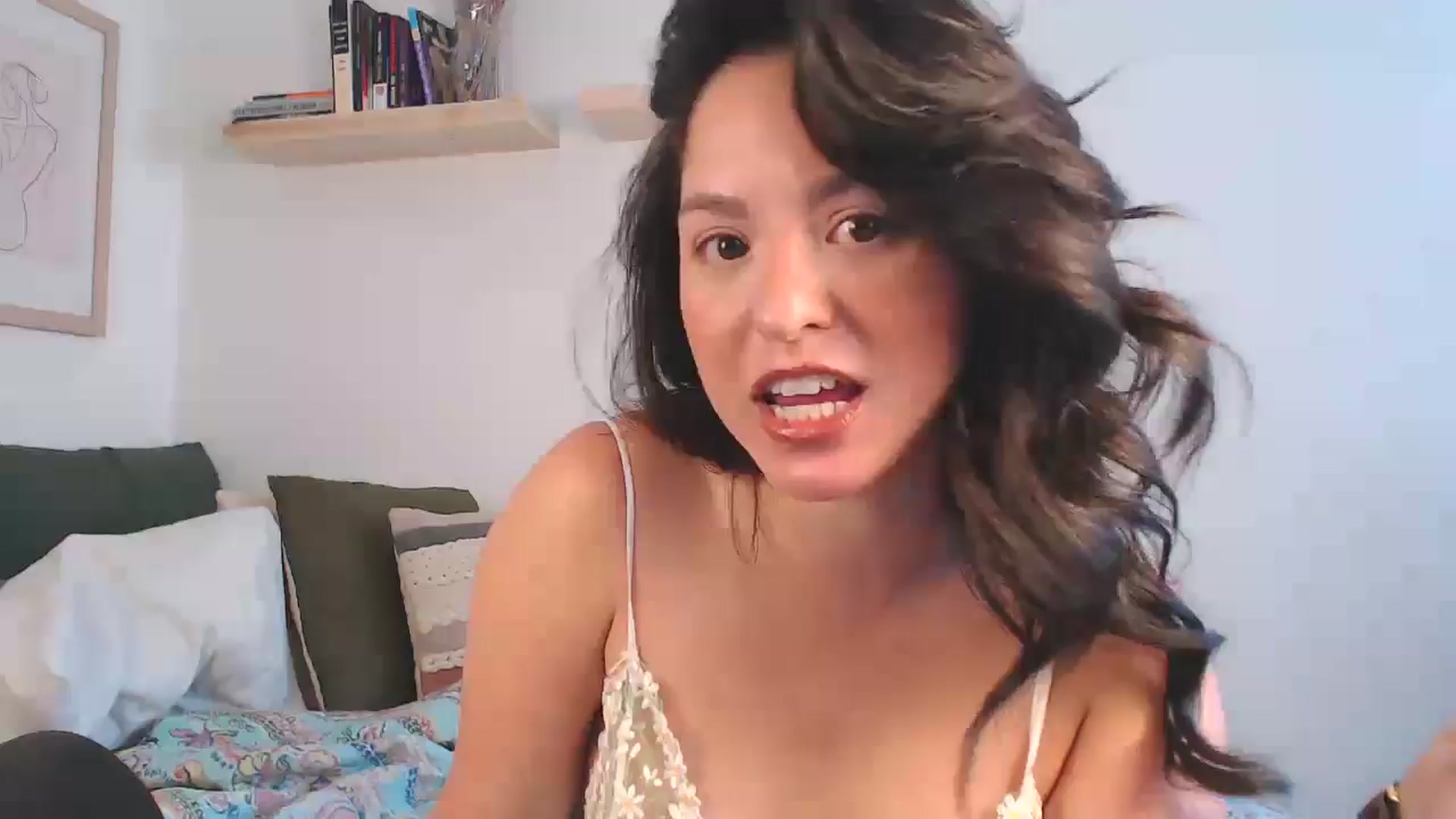 Gallery image thumbnail from CaItlinnn_'s myfreecams stream on, 08/10/2024, 16:37 image 1 of 20