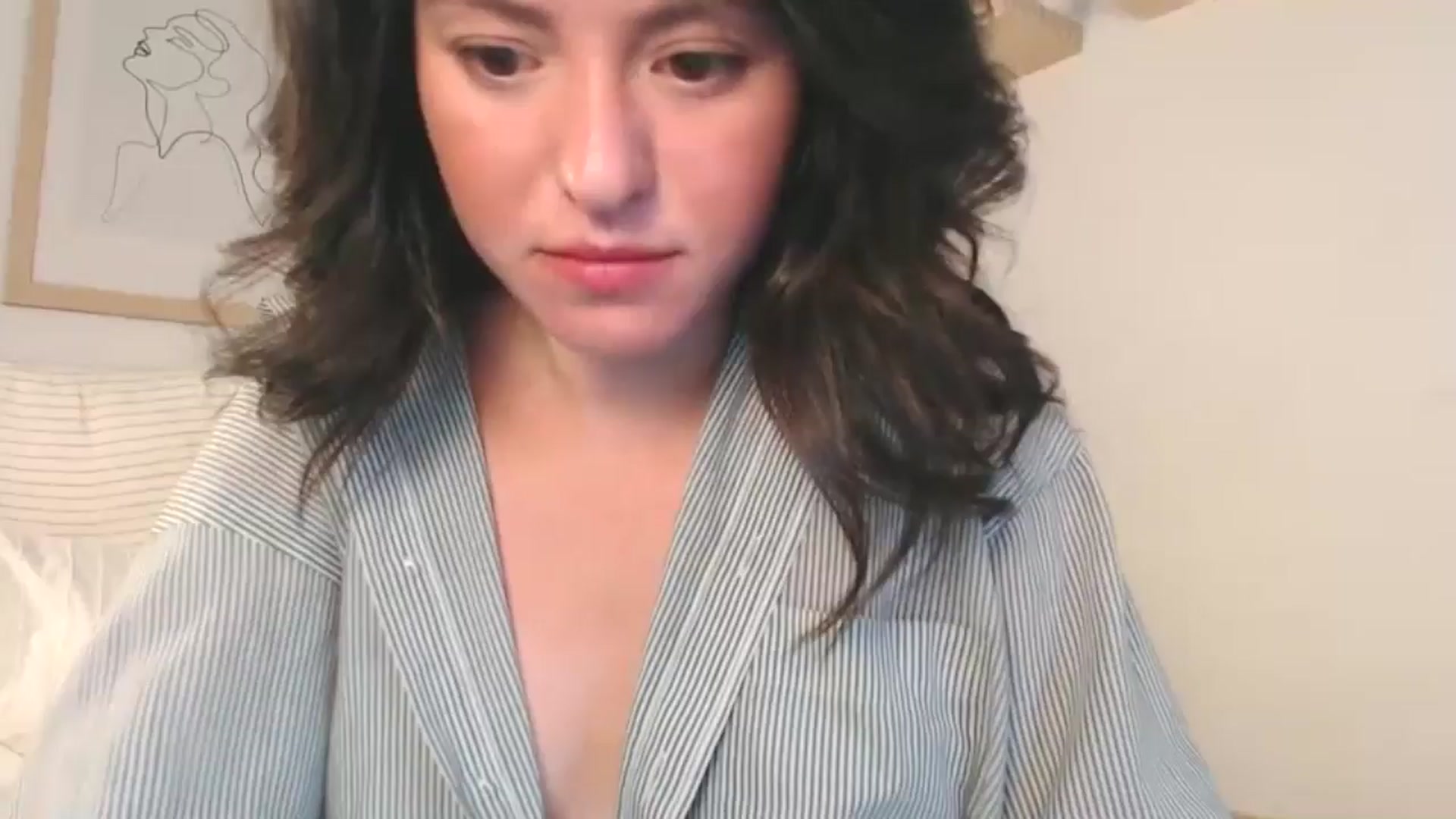 Gallery image thumbnail from CaItlinnn_'s myfreecams stream on, 09/29/2024, 15:47 image 1 of 20