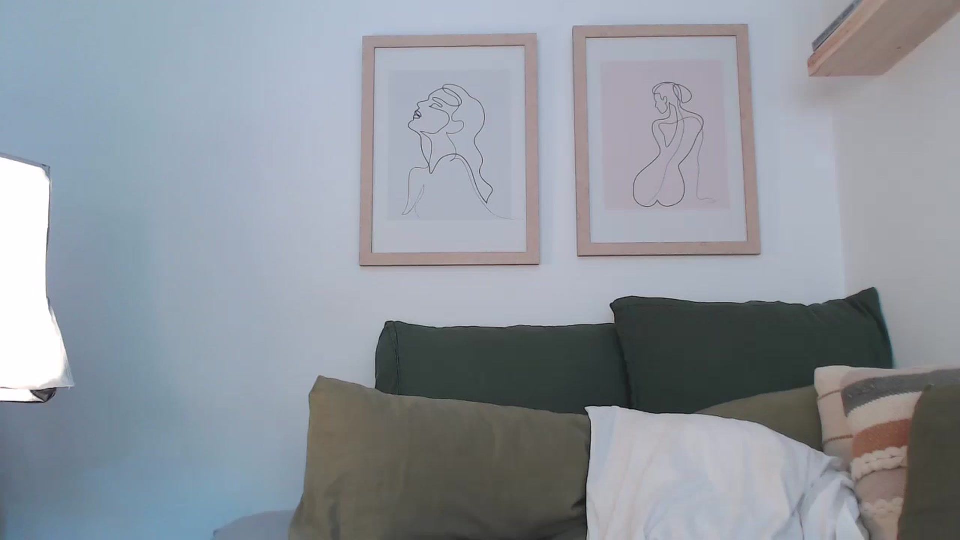 Gallery image thumbnail from CaItlinnn_'s myfreecams stream on, 10/06/2024, 15:51 image 13 of 20