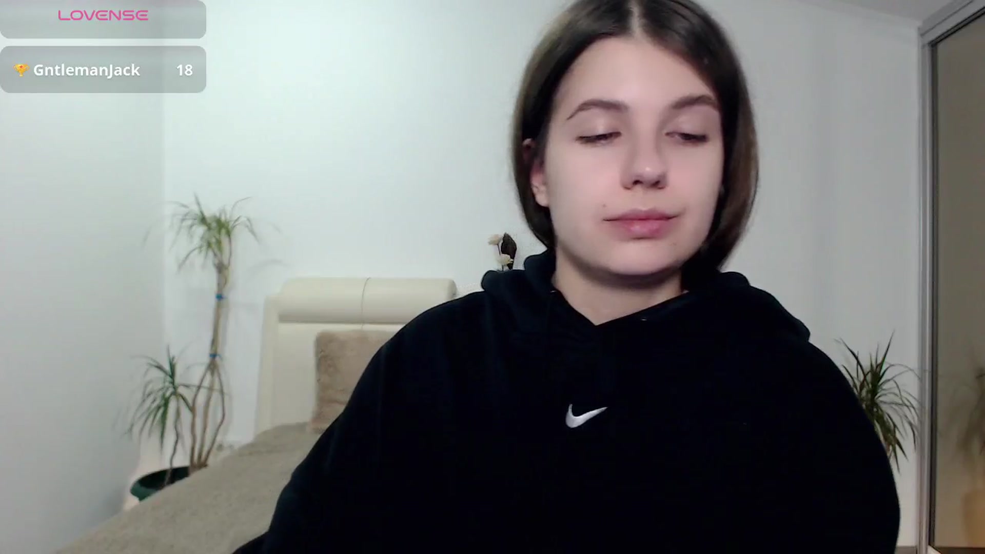 Gallery image thumbnail from CaLLmeJane_'s myfreecams stream on, 10/17/2024, 24:09 image 2 of 20