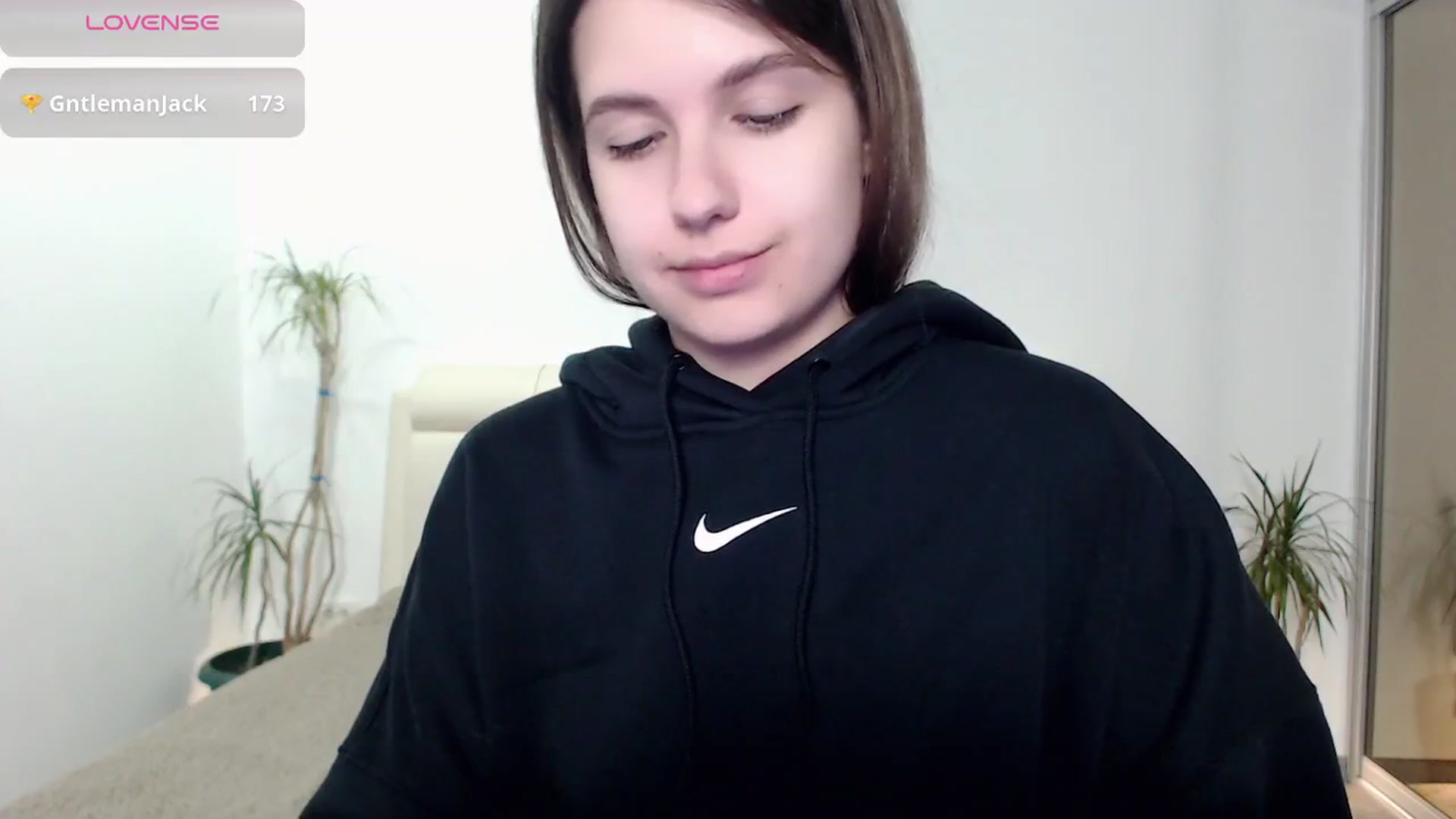 Gallery image thumbnail from CaLLmeJane_'s myfreecams stream on, 10/17/2024, 24:09 image 9 of 20