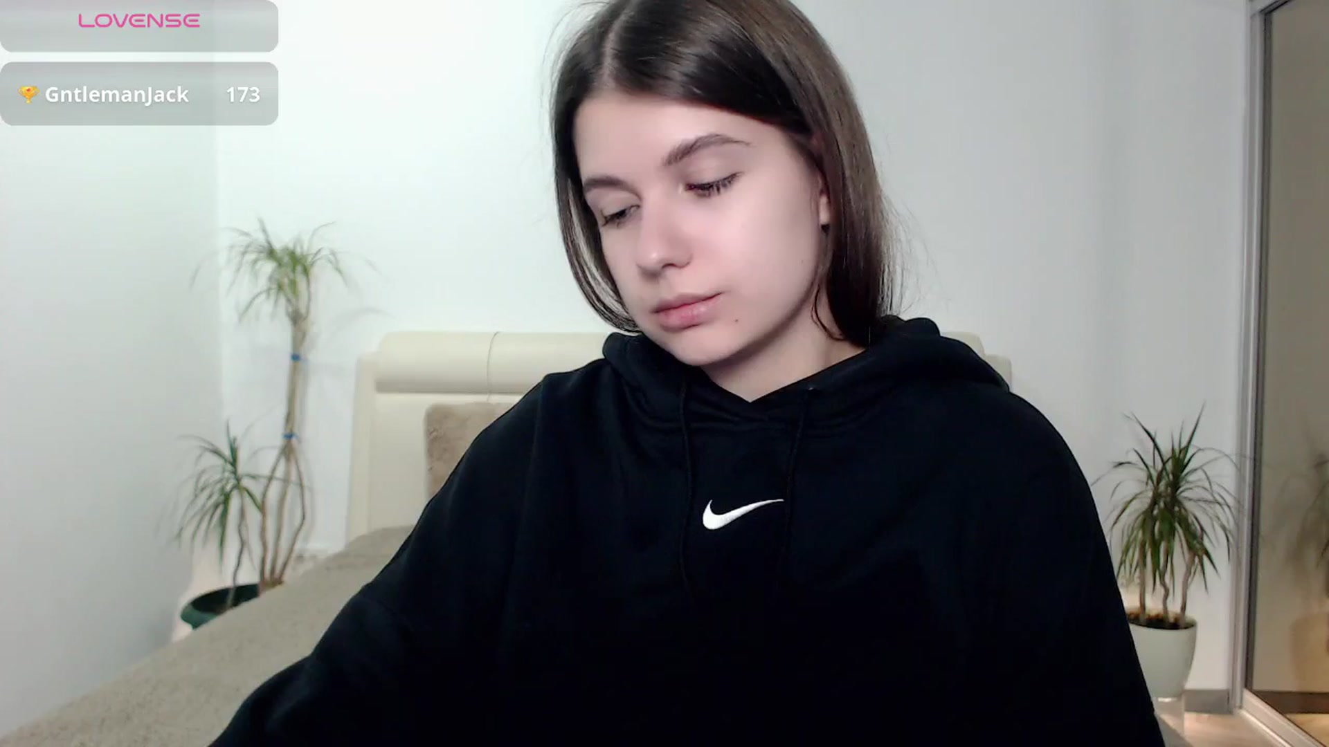 Gallery image thumbnail from CaLLmeJane_'s myfreecams stream on, 10/17/2024, 24:09 image 11 of 20