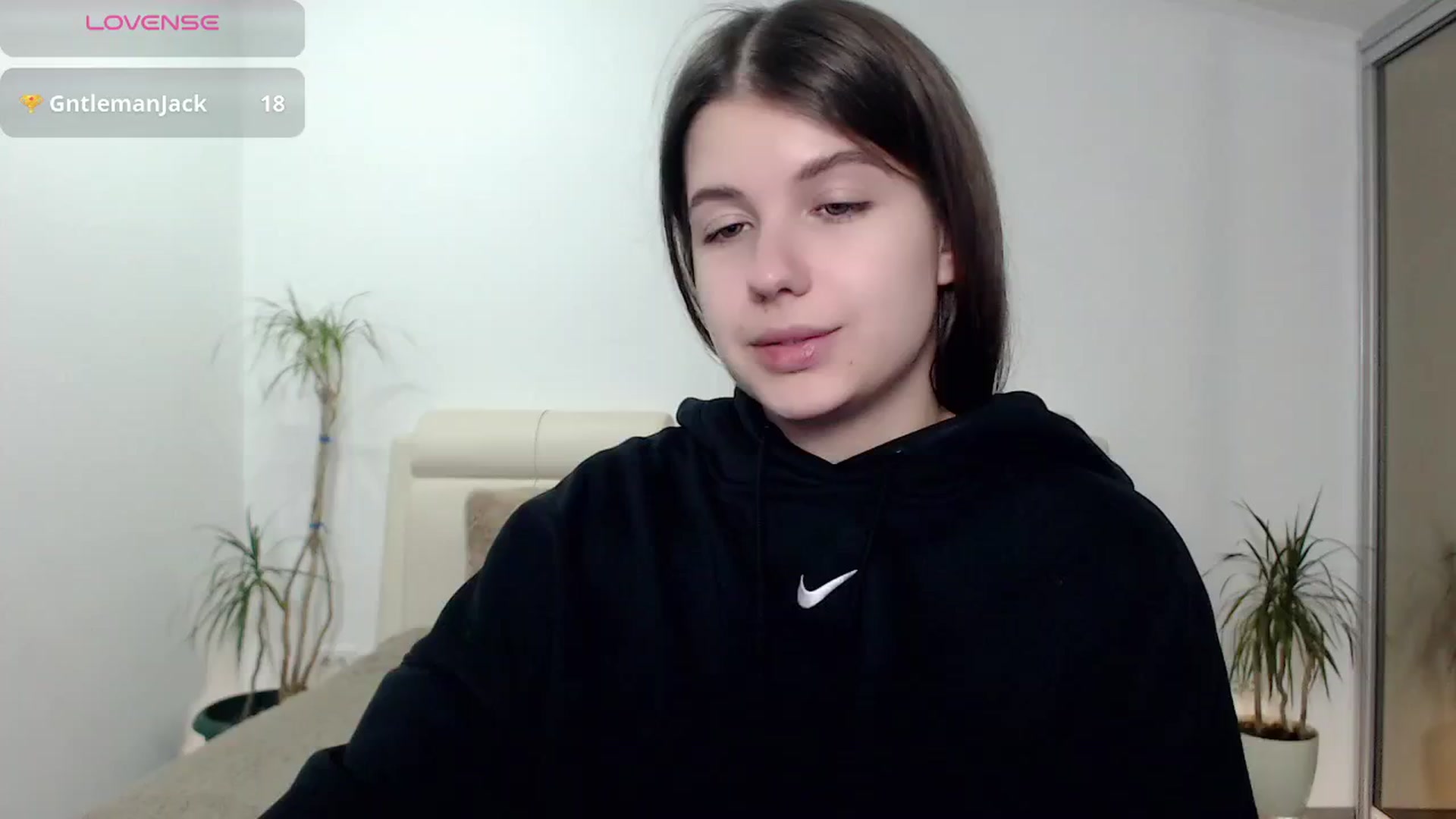 Gallery image thumbnail from CaLLmeJane_'s myfreecams stream on, 10/17/2024, 24:09 image 1 of 20