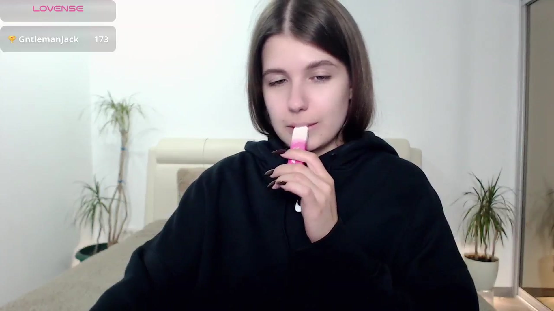 Gallery image thumbnail from CaLLmeJane_'s myfreecams stream on, 10/17/2024, 24:09 image 16 of 20