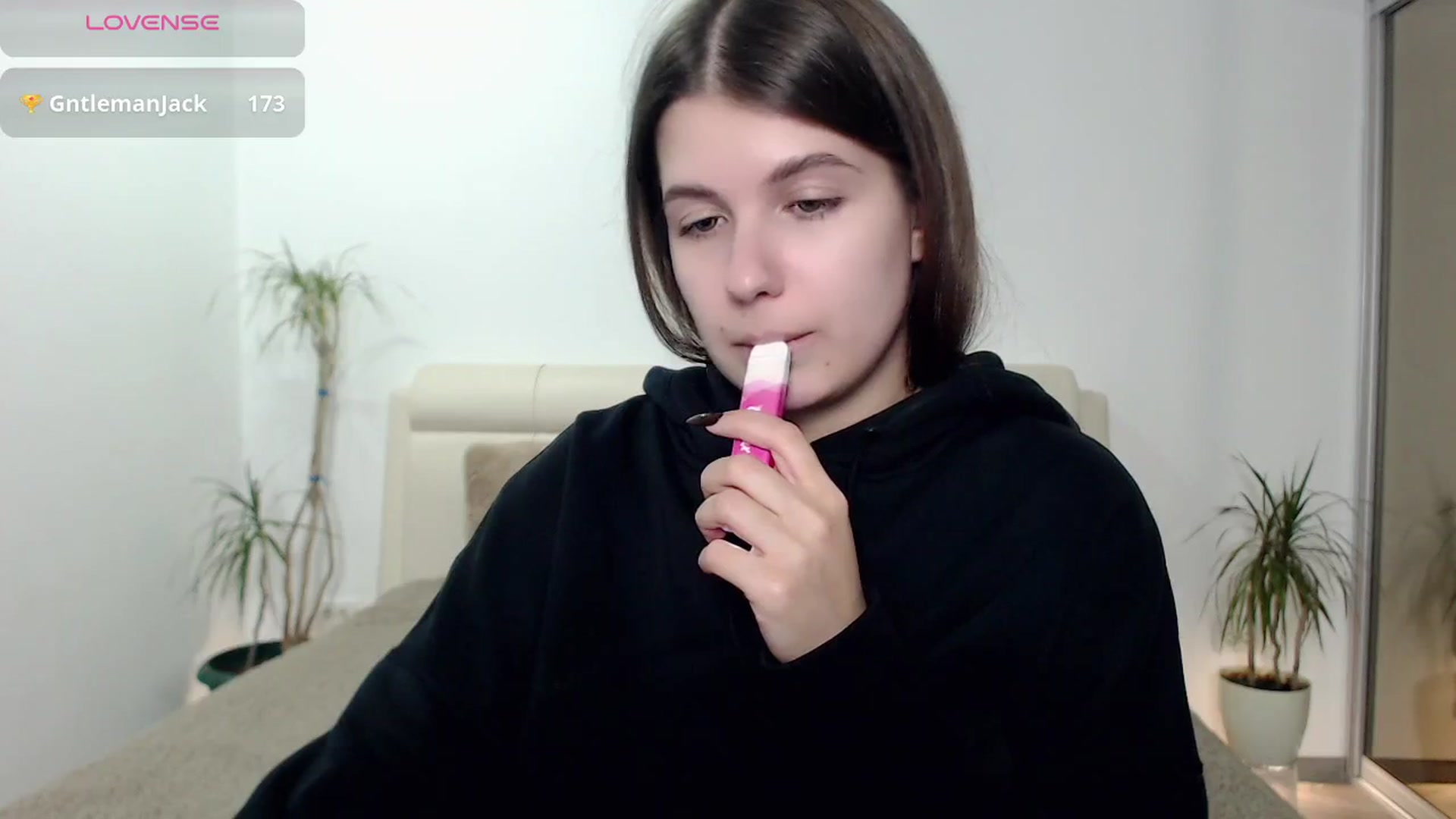 Gallery image thumbnail from CaLLmeJane_'s myfreecams stream on, 10/17/2024, 24:09 image 12 of 20