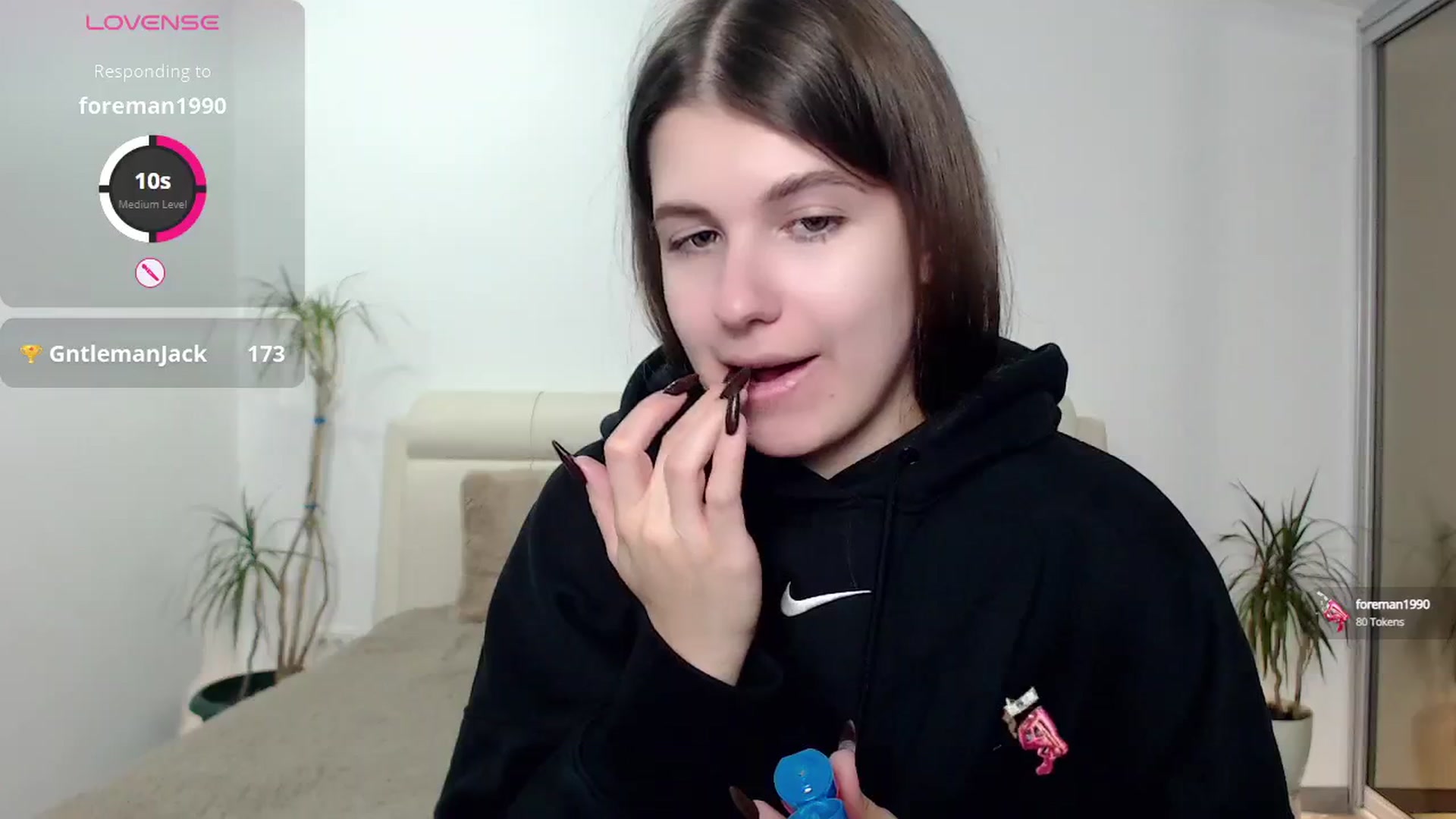 Gallery image thumbnail from CaLLmeJane_'s myfreecams stream on, 10/17/2024, 24:54 image 5 of 20
