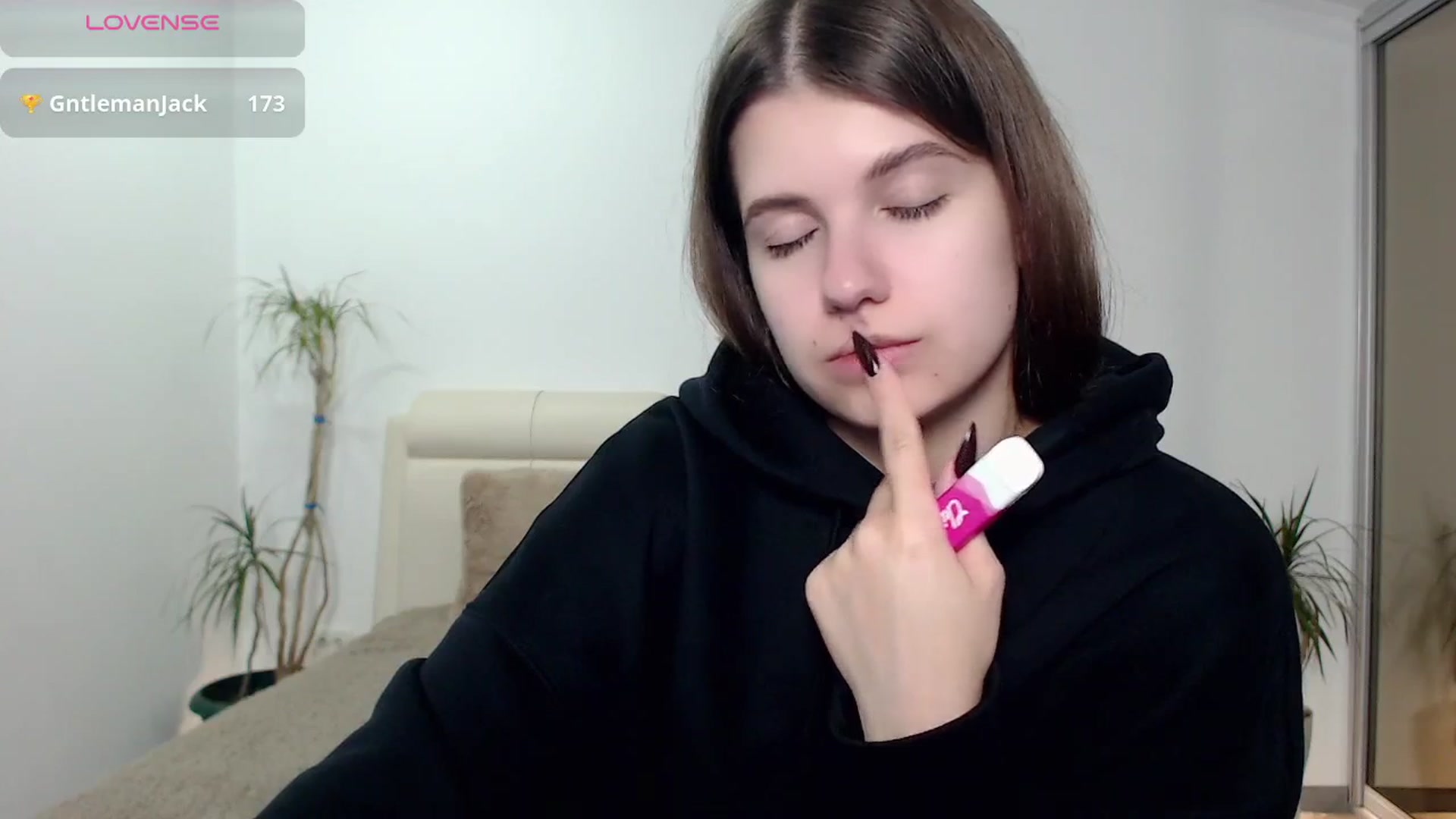 Gallery image thumbnail from CaLLmeJane_'s myfreecams stream on, 10/17/2024, 24:54 image 2 of 20