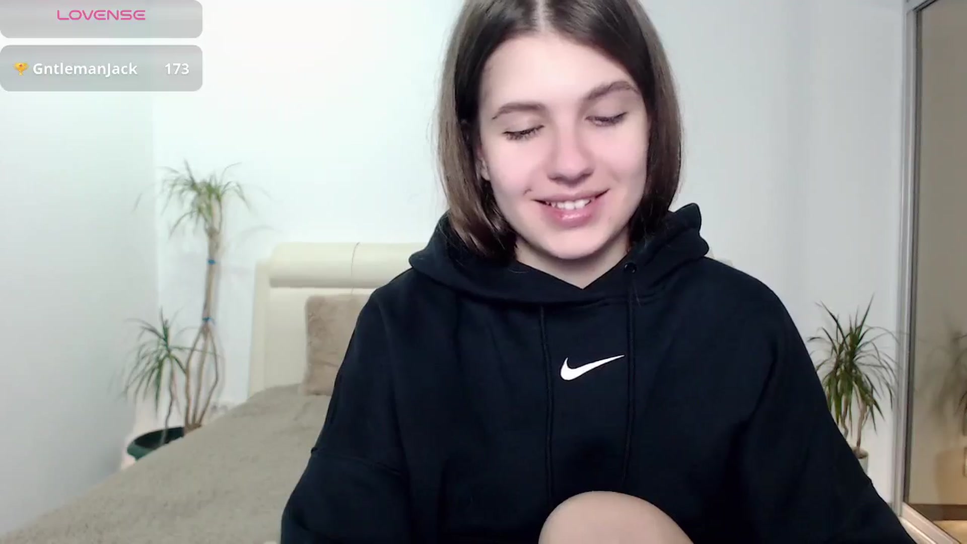Gallery image thumbnail from CaLLmeJane_'s myfreecams stream on, 10/17/2024, 24:54 image 8 of 20
