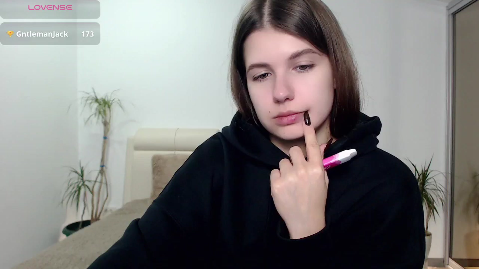 Gallery image thumbnail from CaLLmeJane_'s myfreecams stream on, 10/17/2024, 24:54 image 3 of 20