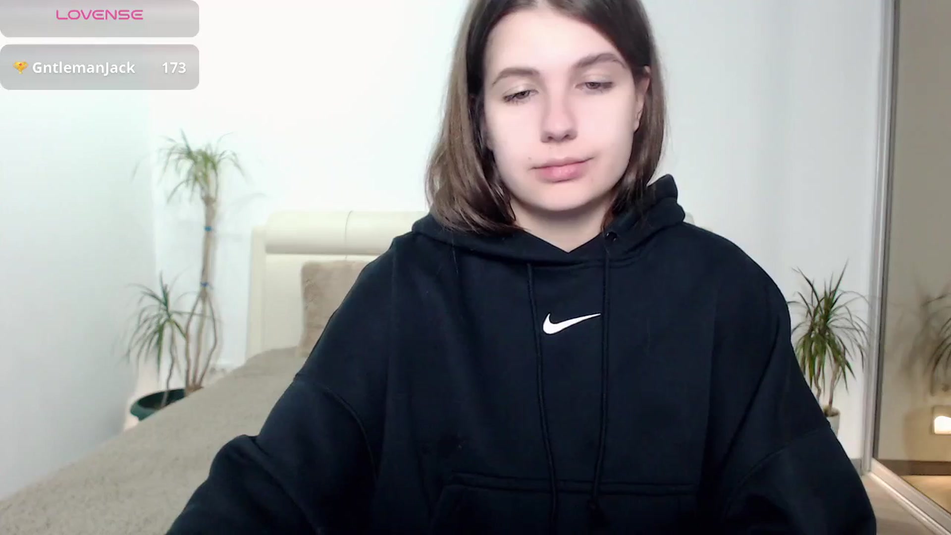Gallery image thumbnail from CaLLmeJane_'s myfreecams stream on, 10/17/2024, 24:54 image 18 of 20