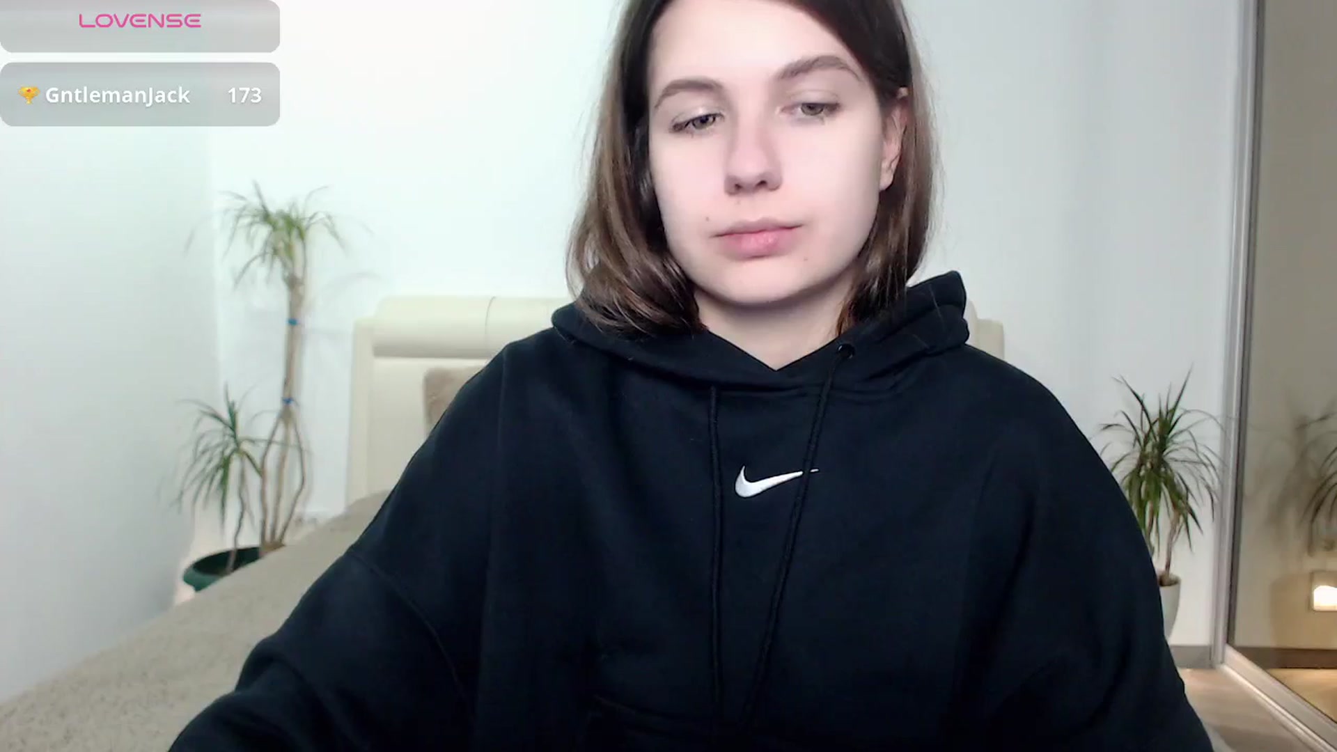 Gallery image thumbnail from CaLLmeJane_'s myfreecams stream on, 10/17/2024, 24:54 image 12 of 20