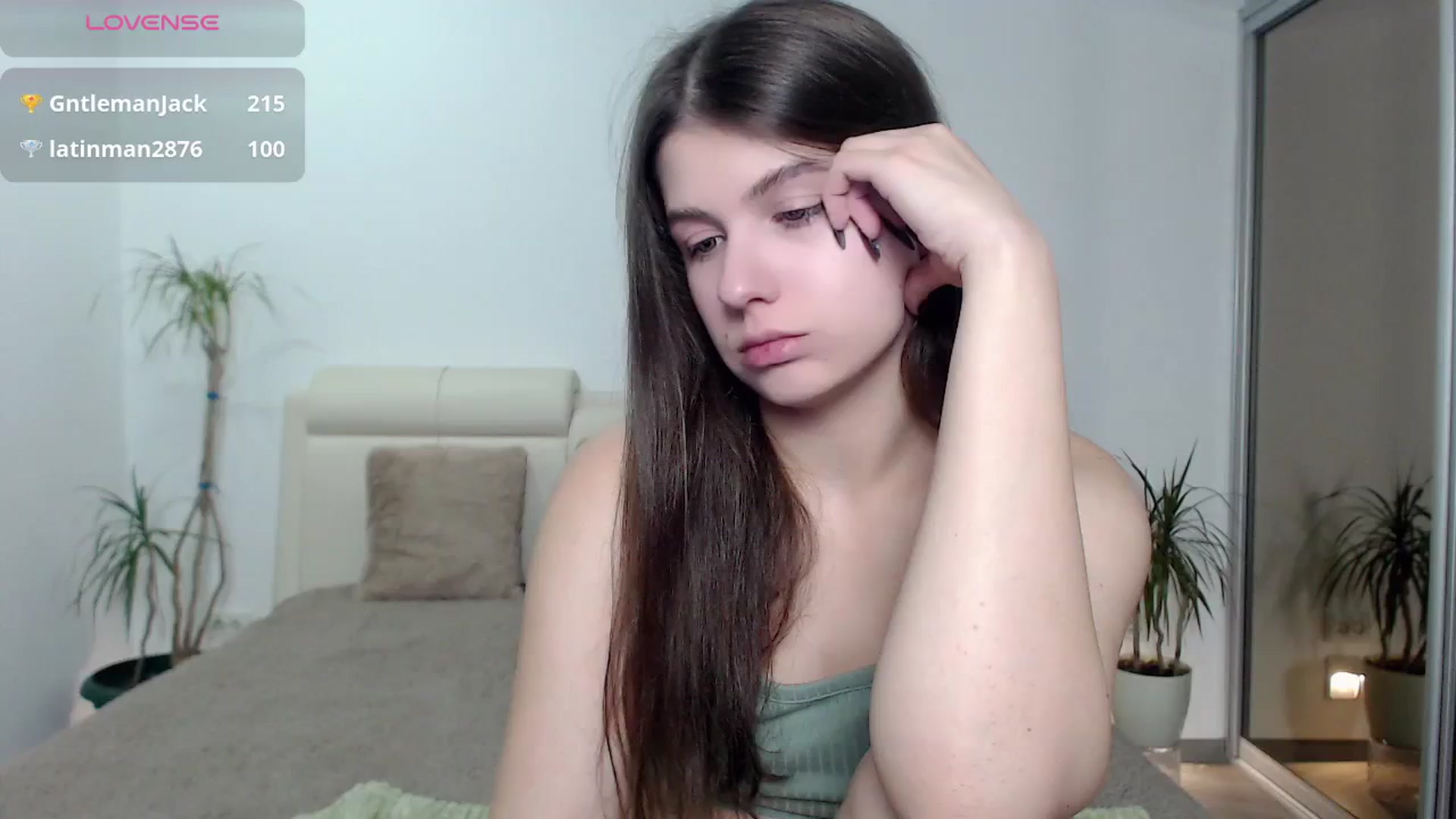 Gallery image thumbnail from CaLLmeJane_'s myfreecams stream on, 10/17/2024, 18:30 image 2 of 20