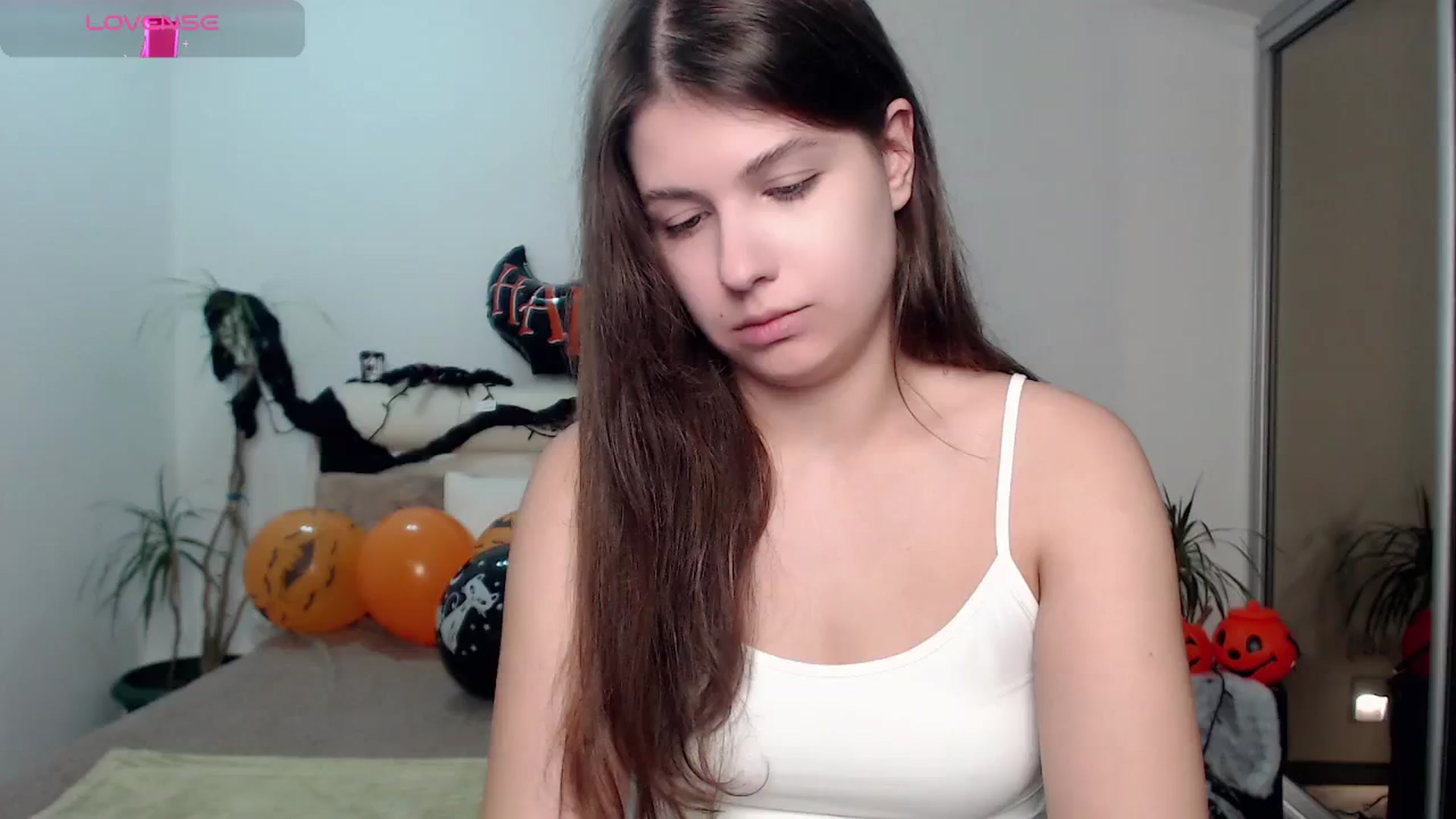 Gallery image thumbnail from CaLLmeJane_'s myfreecams stream on, 10/26/2024, 22:29 image 3 of 20